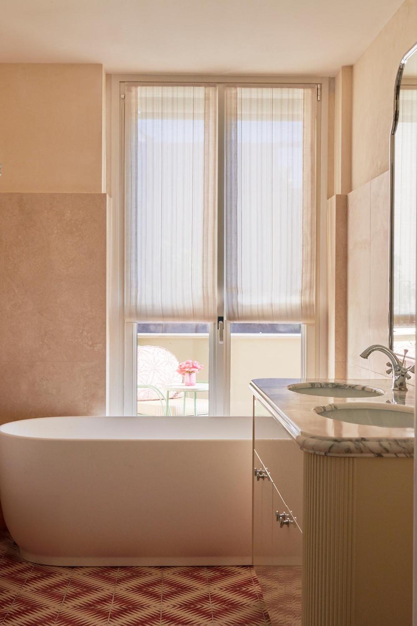 Deluxe Double or Twin Room Balcony