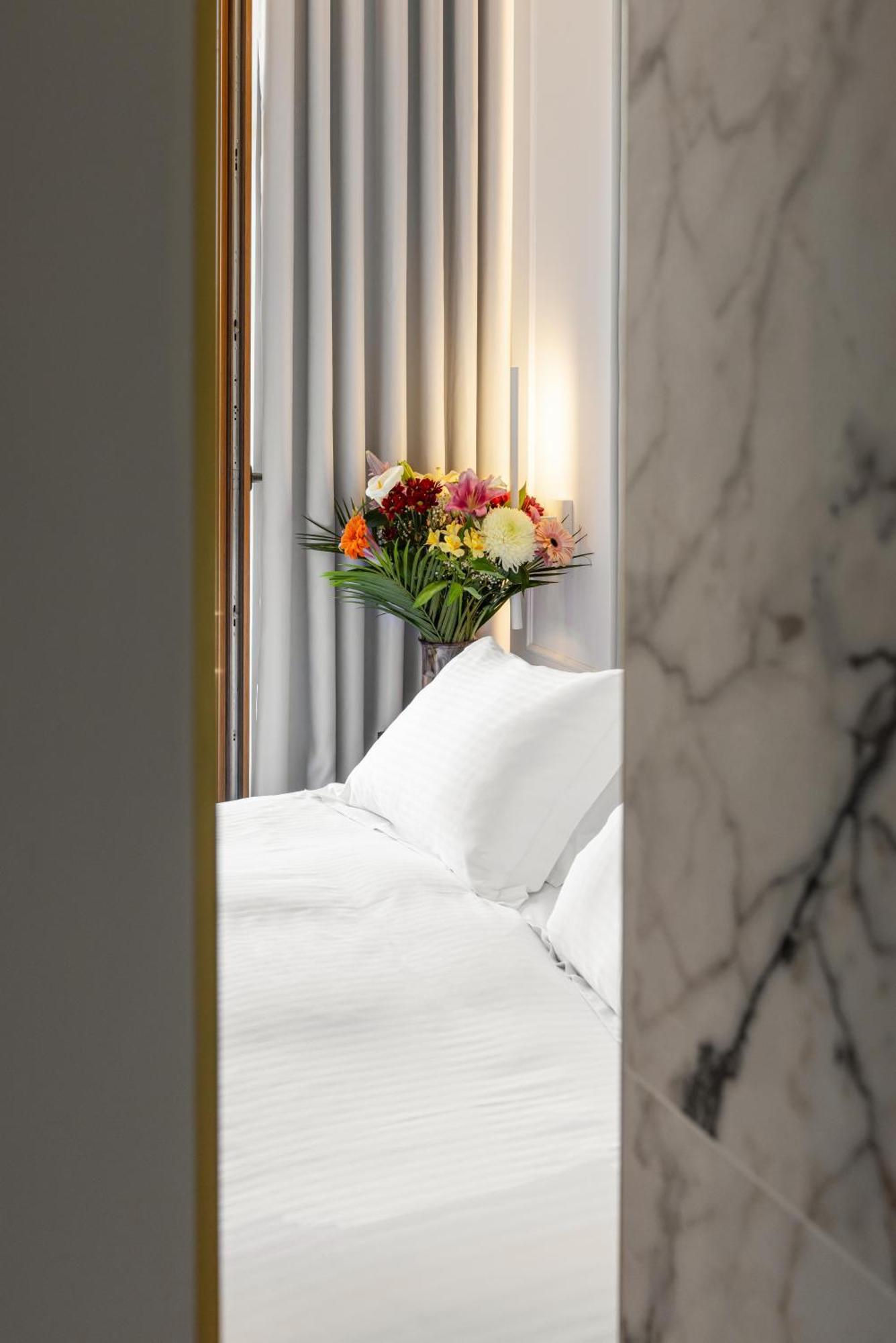 Classic Double or Twin Room Balcony