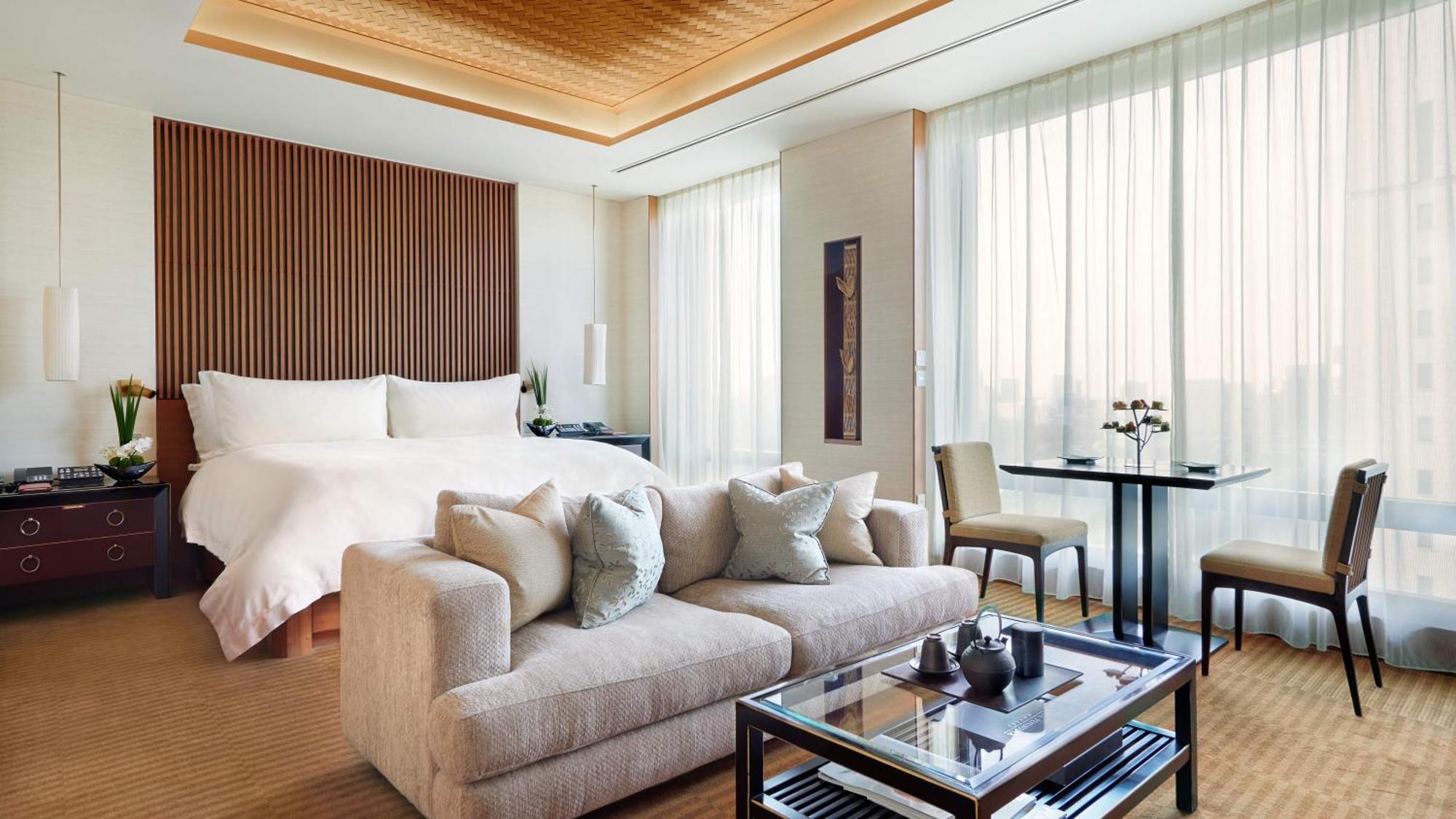 Deluxe King Room