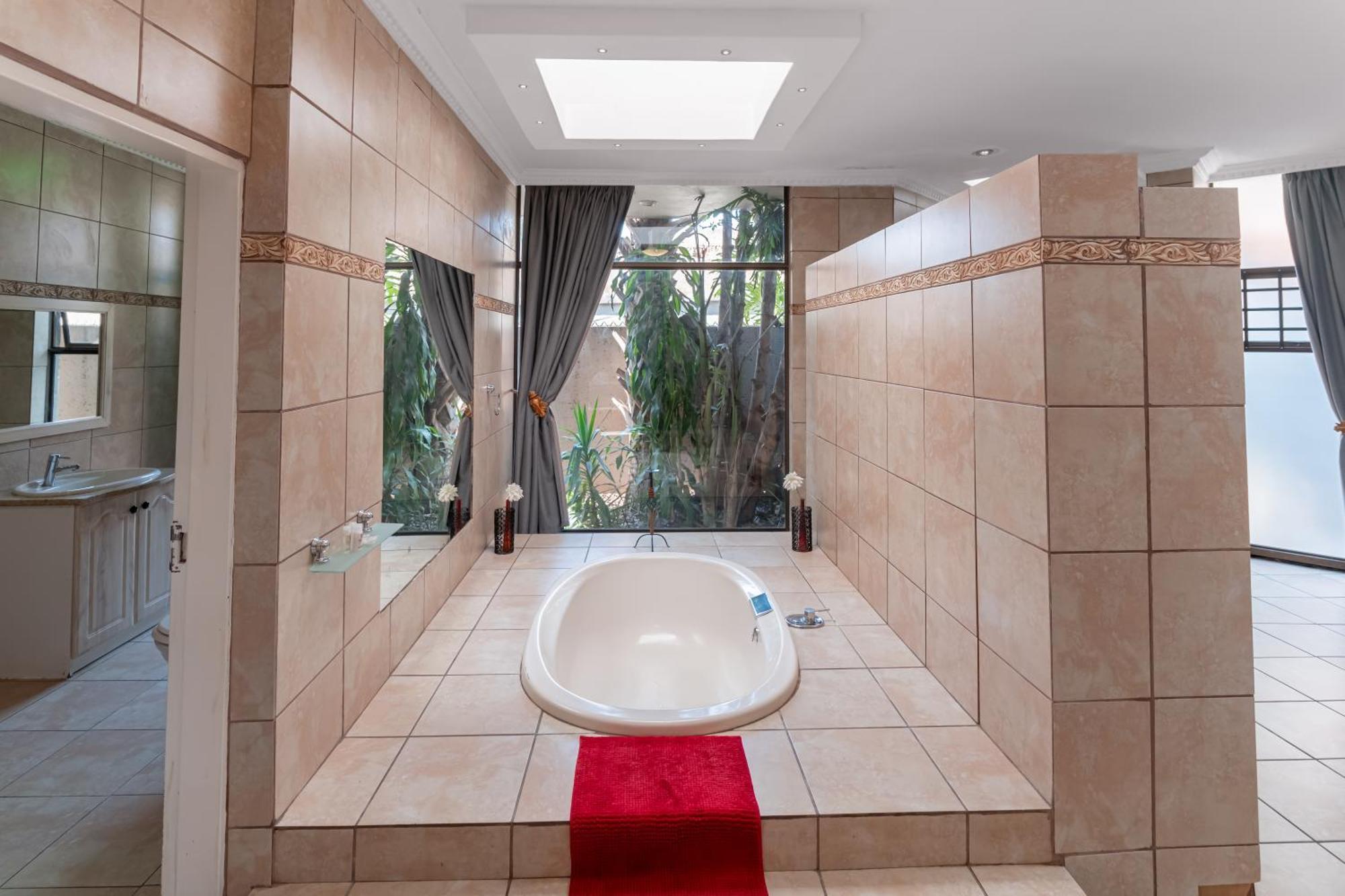 Deluxe Double or Twin Room Pool View