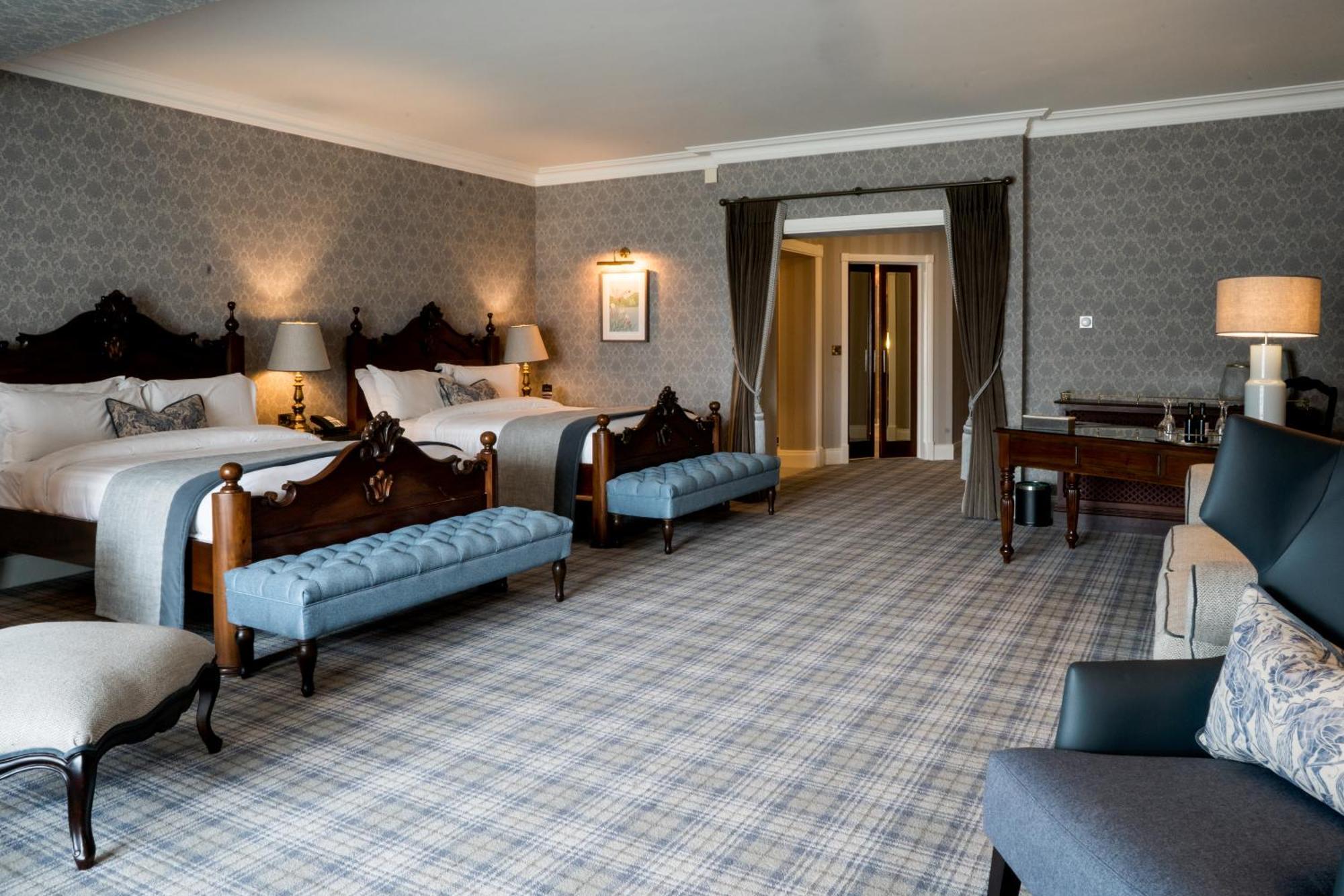 Executive Twin Suite
