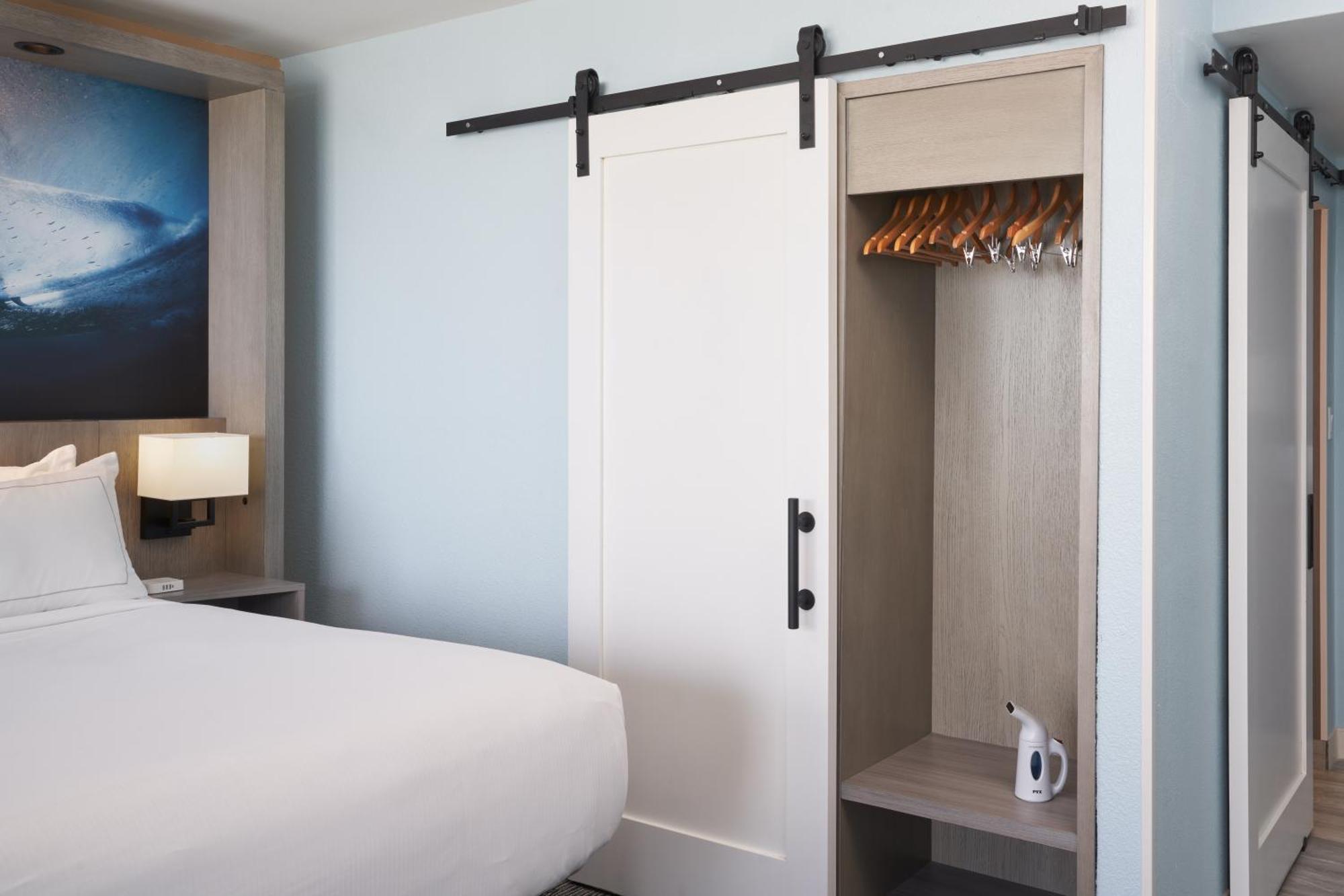 King Room Roll Shower Mobility Access