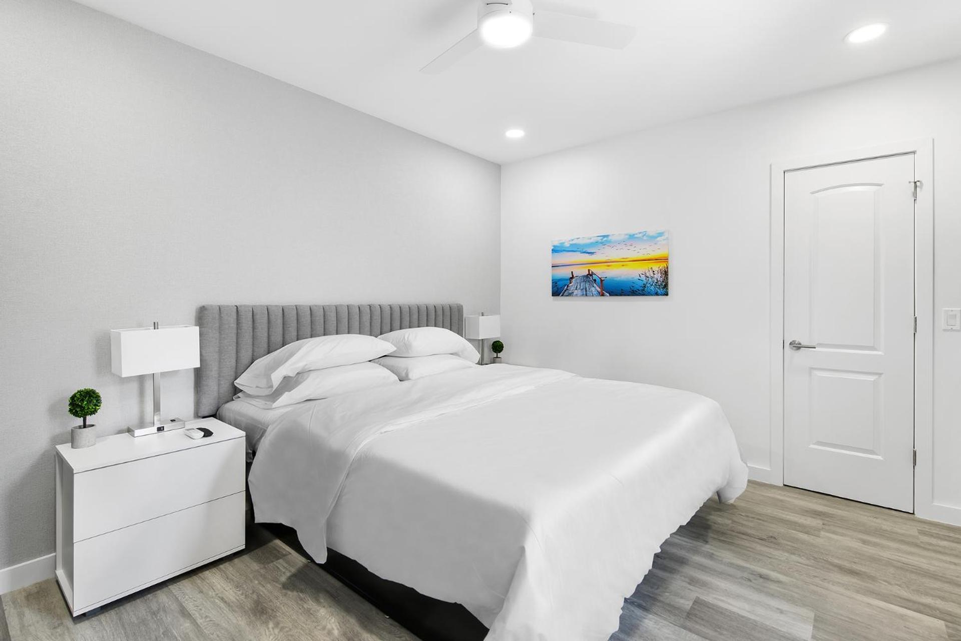Deluxe King Suite