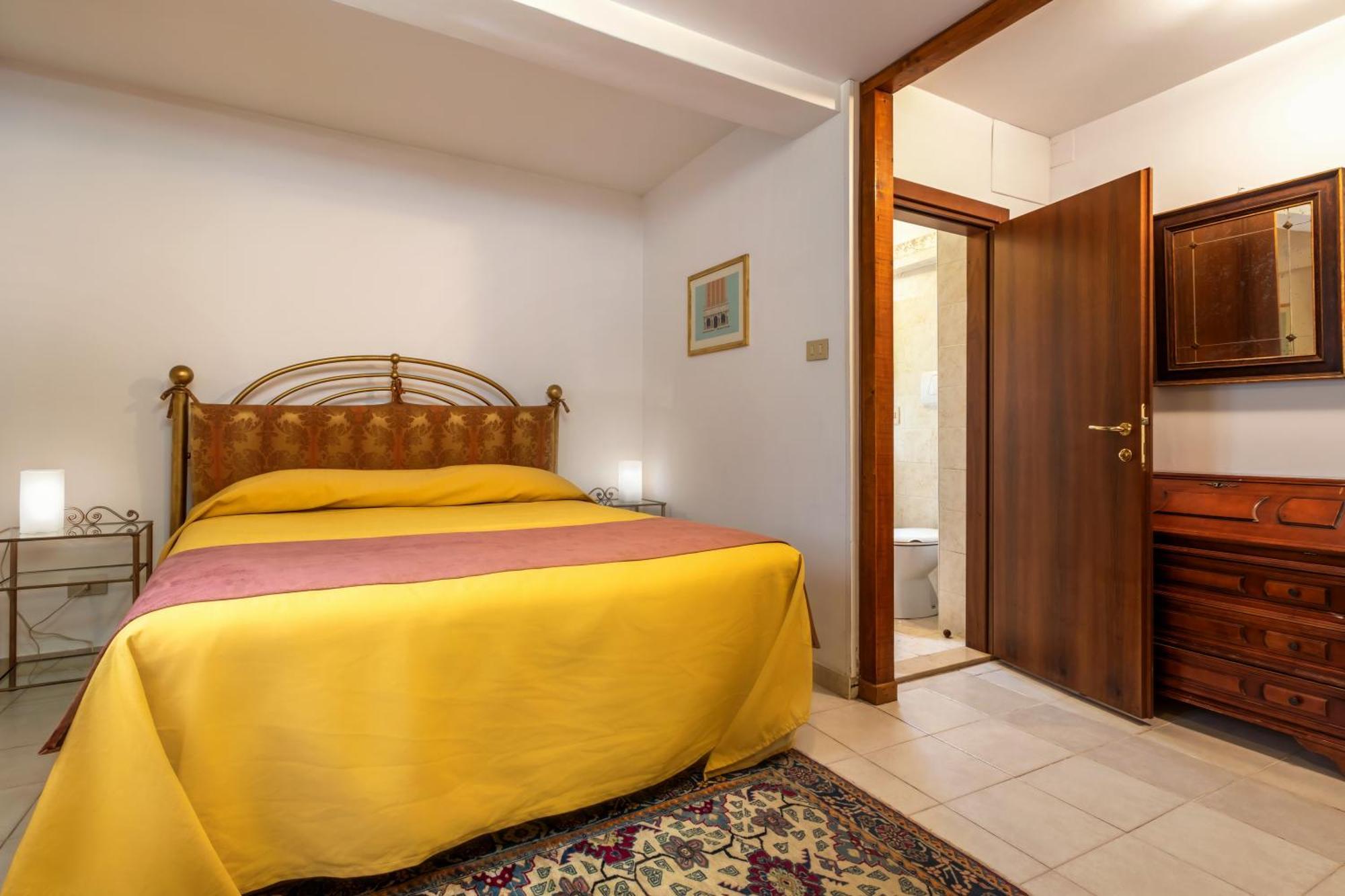 Economy Double Room