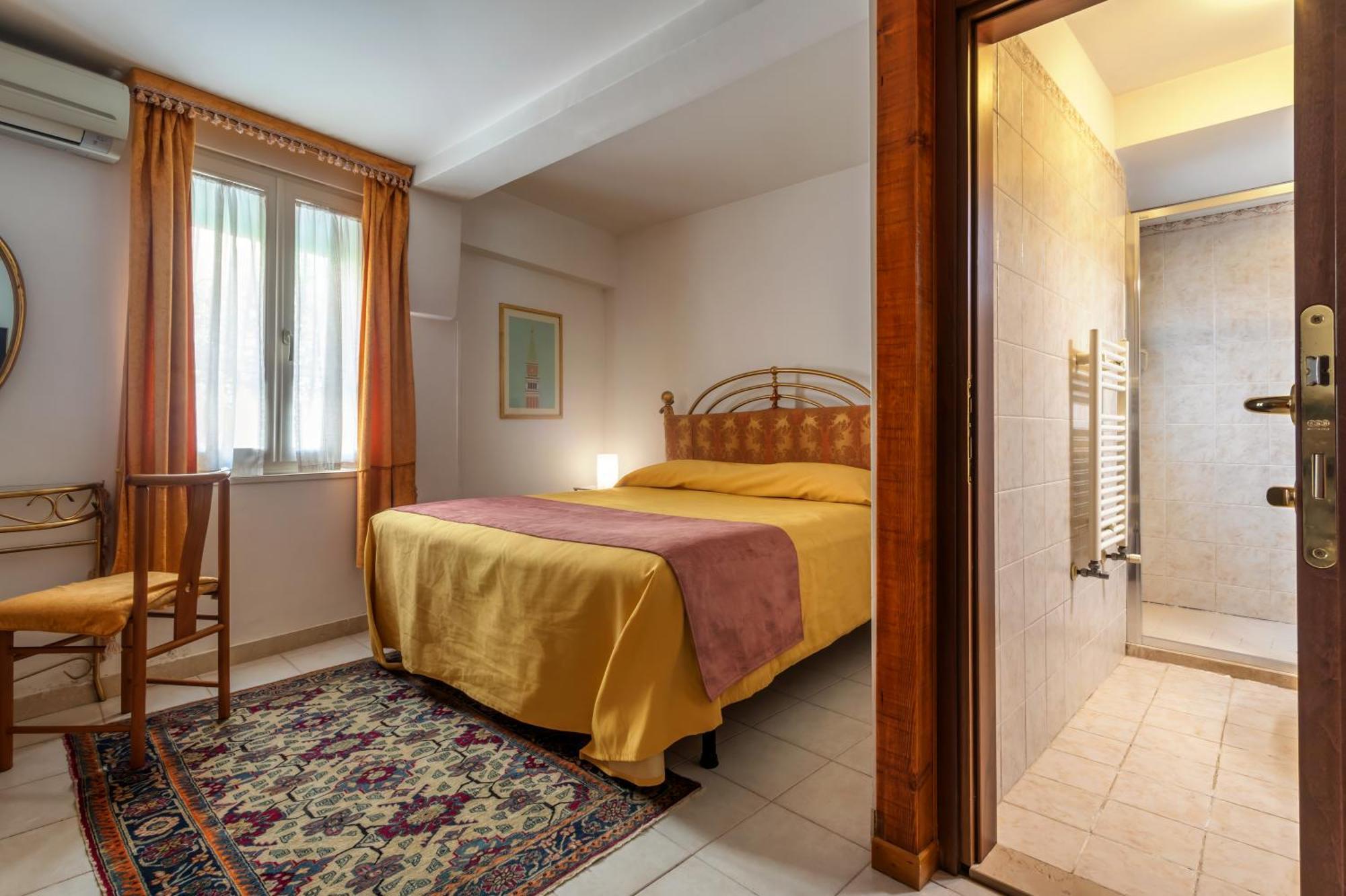 Economy Double Room