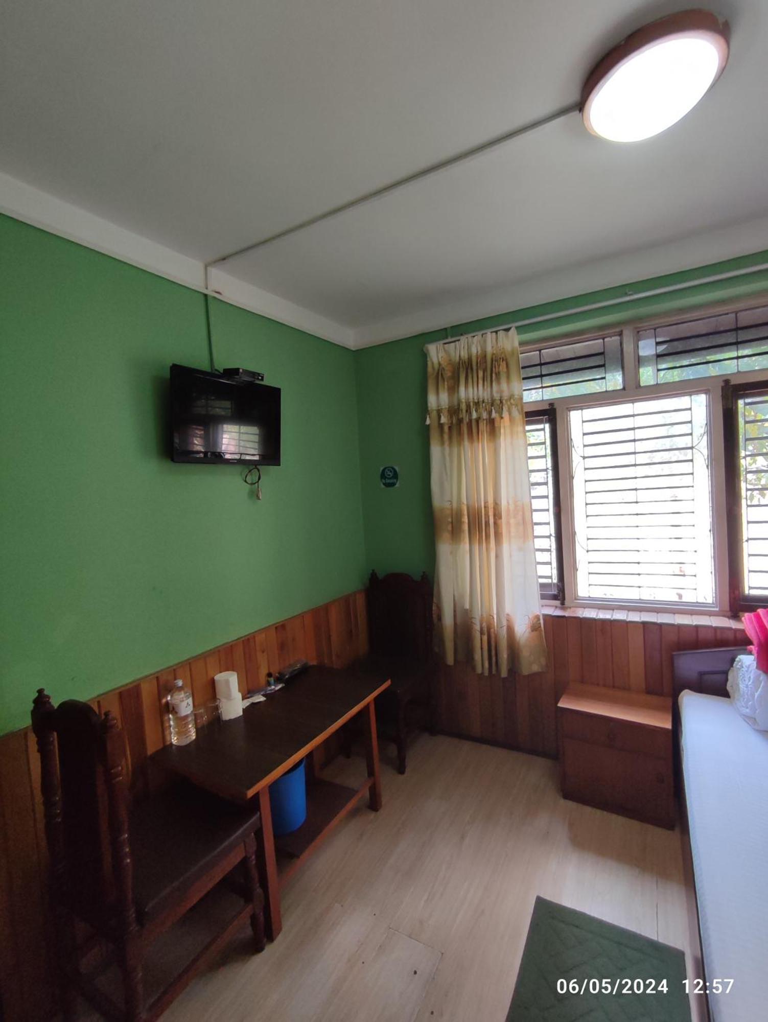 Single Room Bathroom