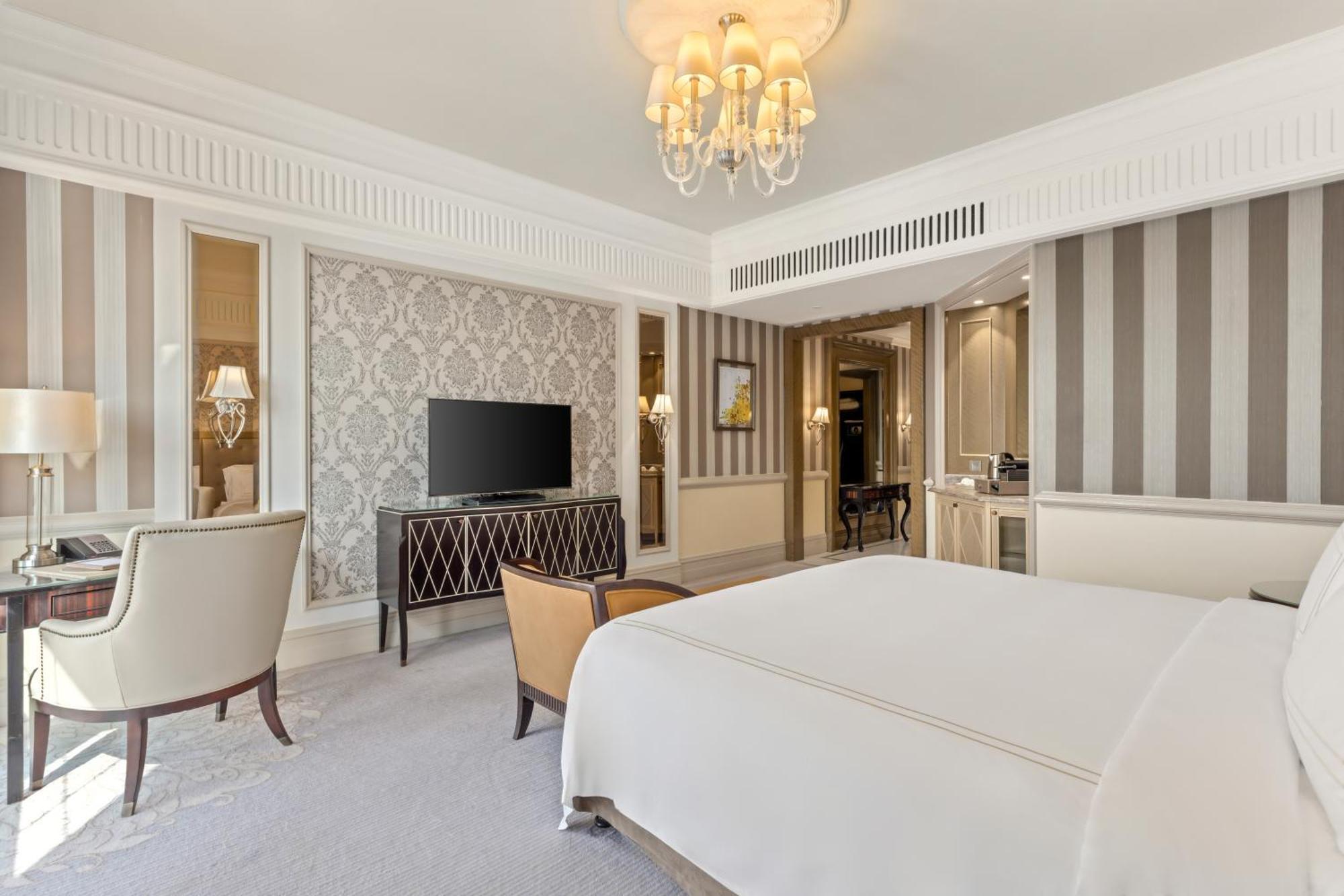 Deluxe Zimmer mit Kingsize-Bett