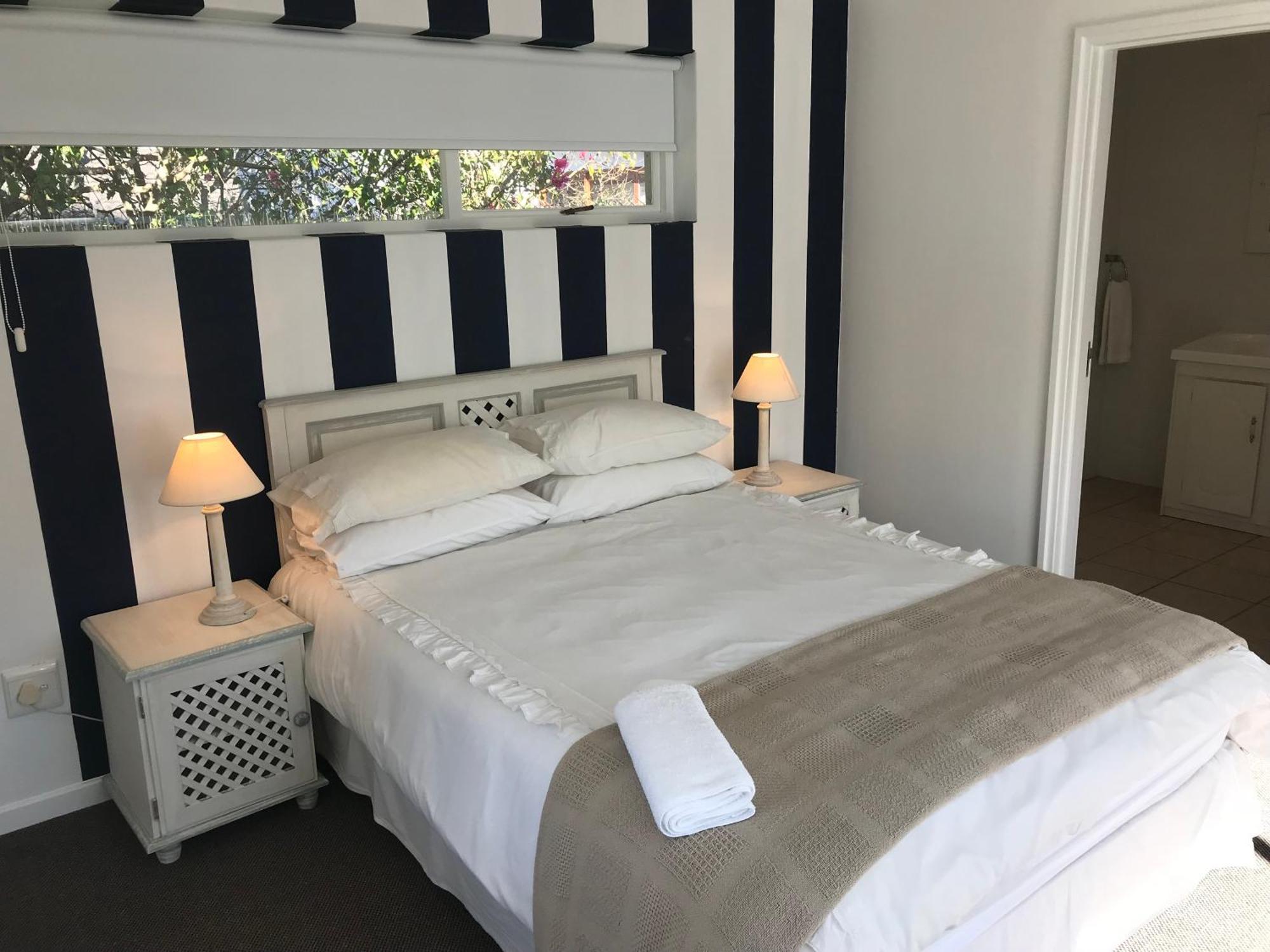 Comfort Queen Room 4