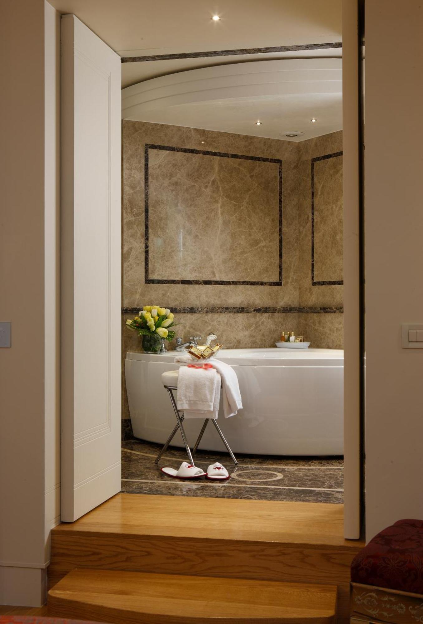 Two-Bedroom Suite San Marco Square View