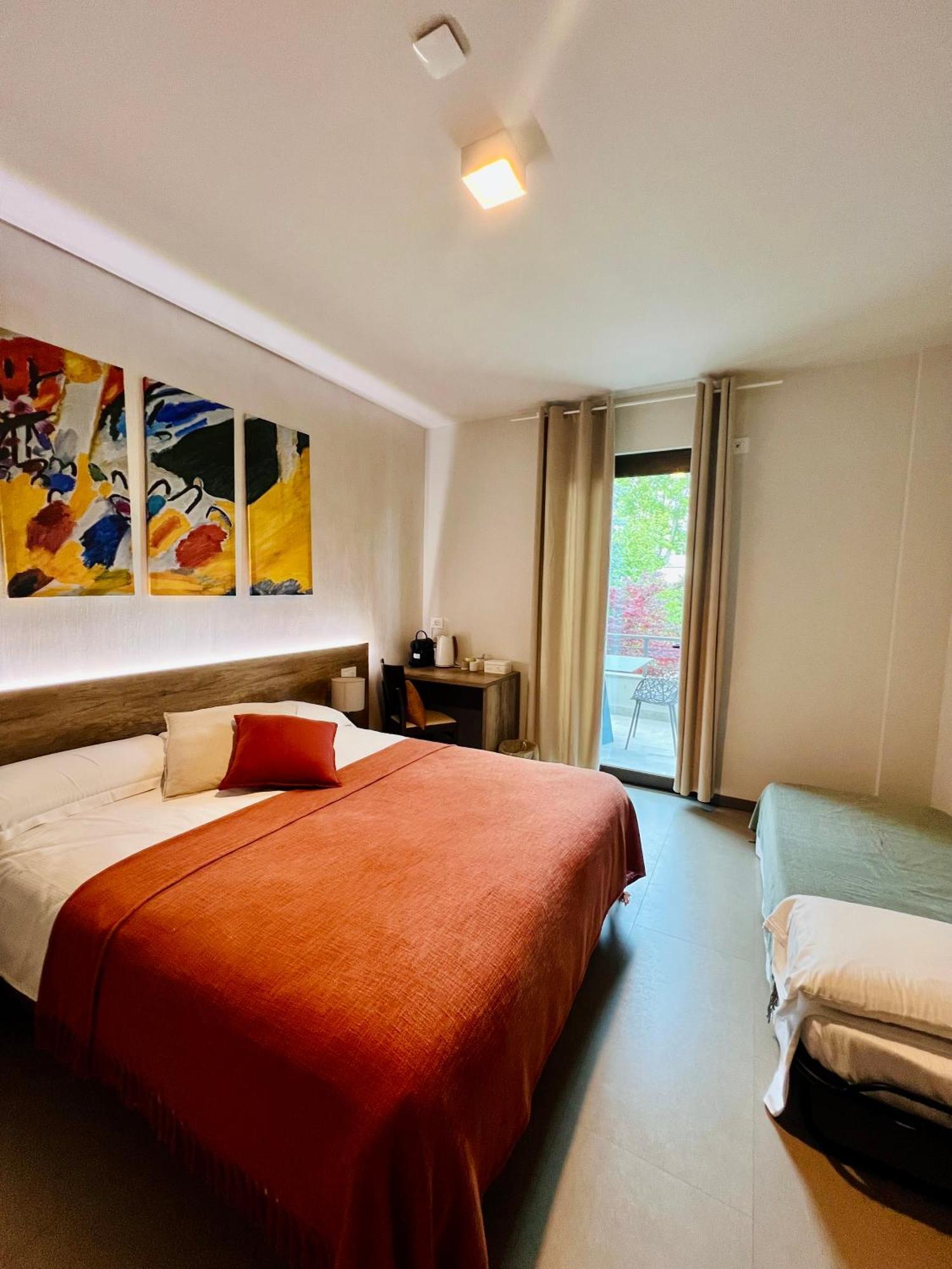 Double or Twin Room Balcony