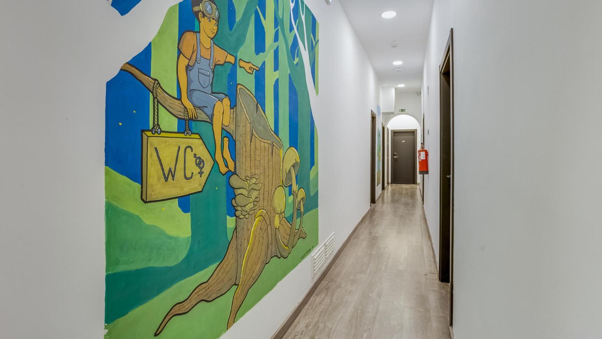 Quarto Triplo Básico com Casa de Banho Partilhada