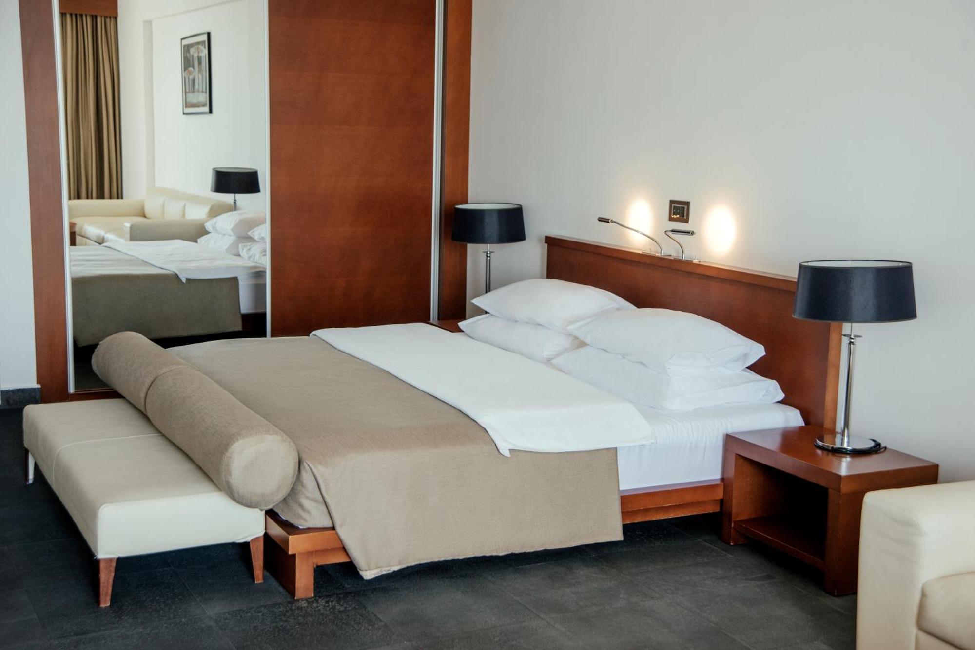 Executive Suite Sea View