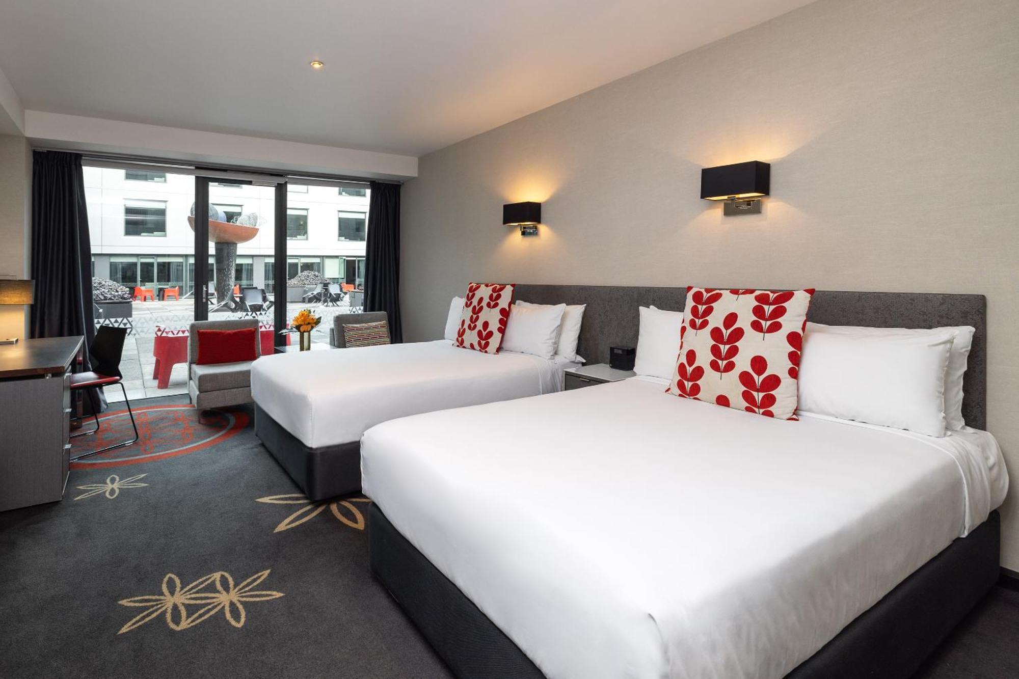 Premium Courtyard Twin Room