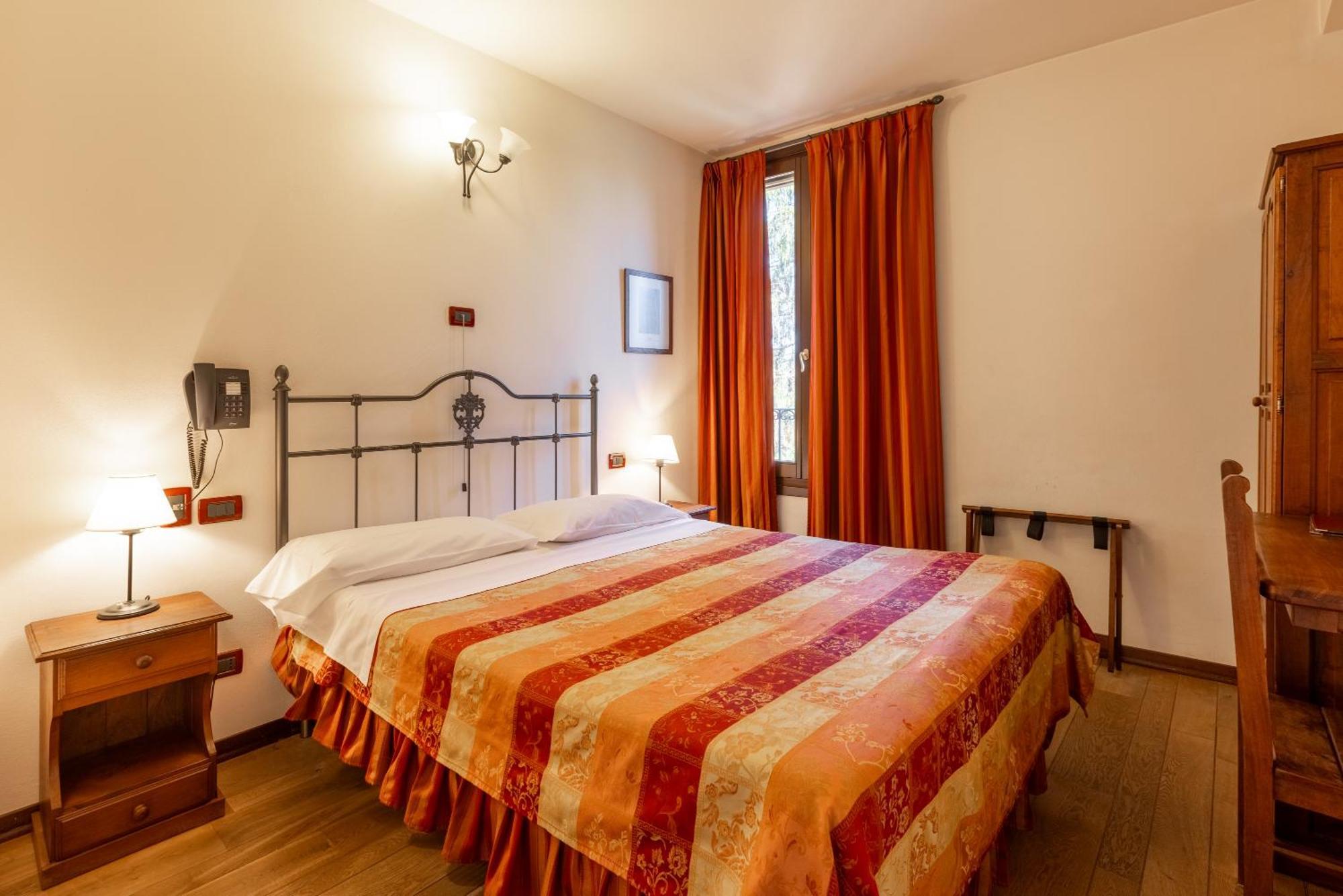 Double Room,1586833026:JPEG