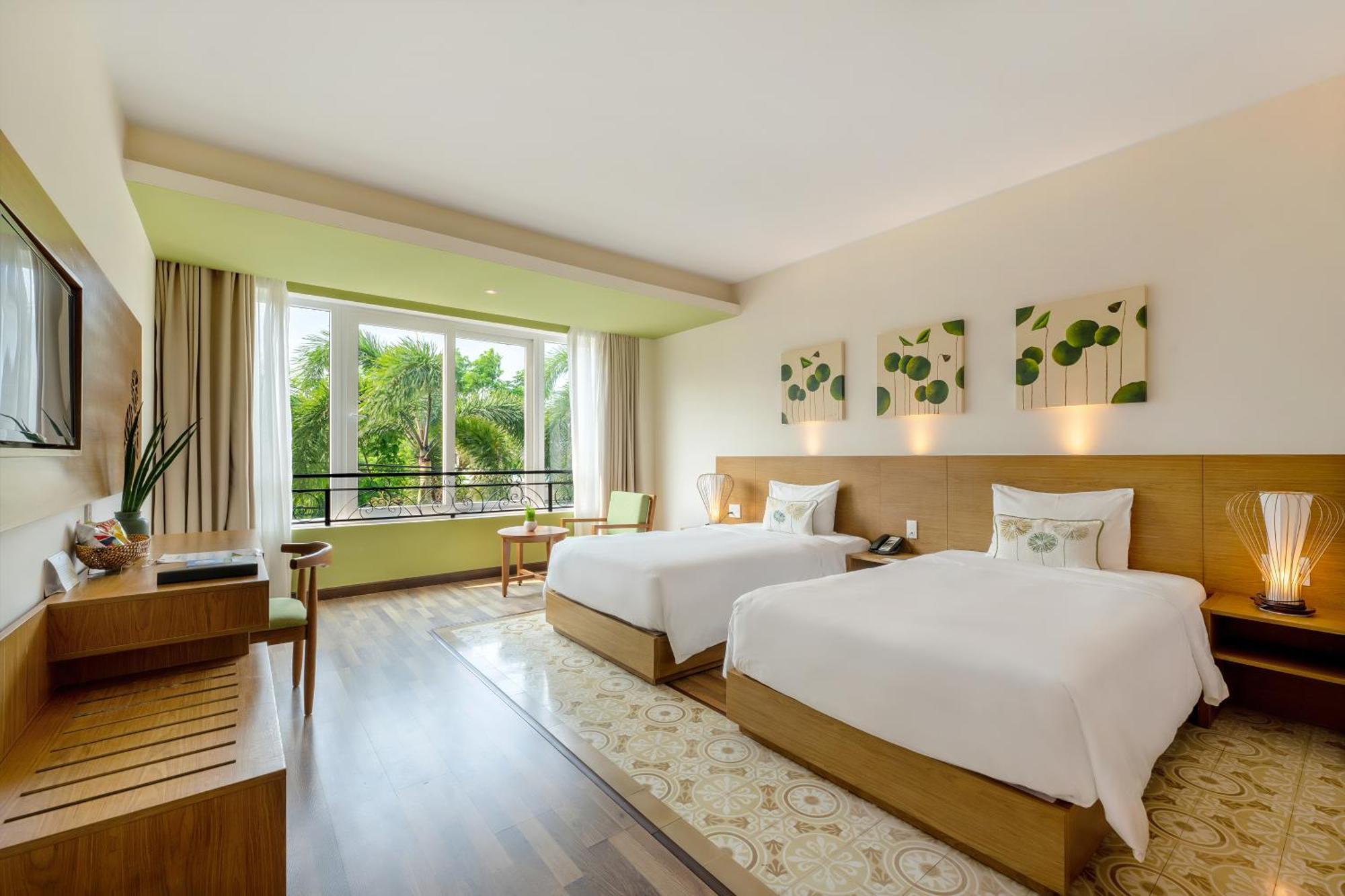 Superior Double or Twin Room City View