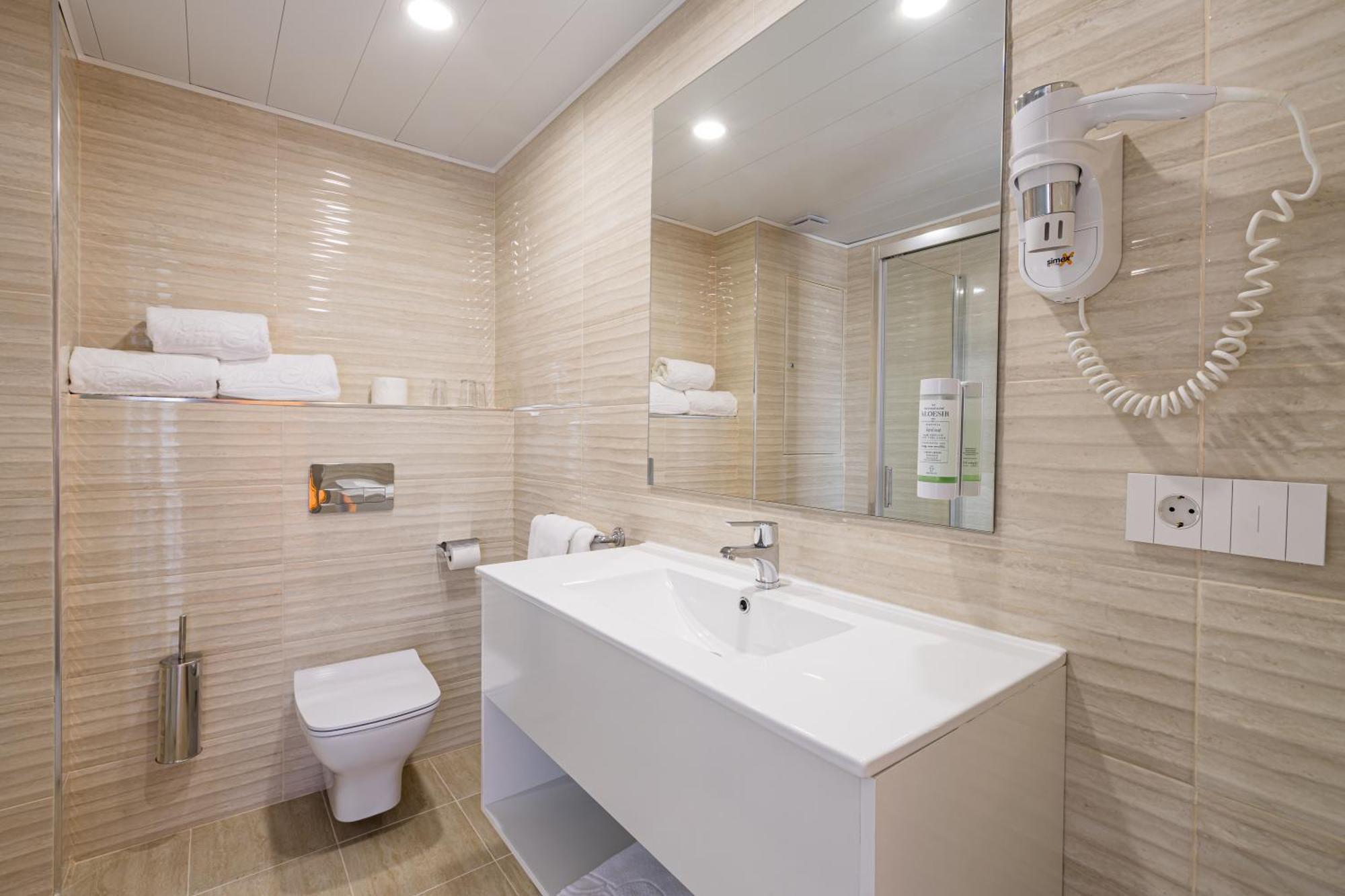 Double or Twin Room Extra Bed