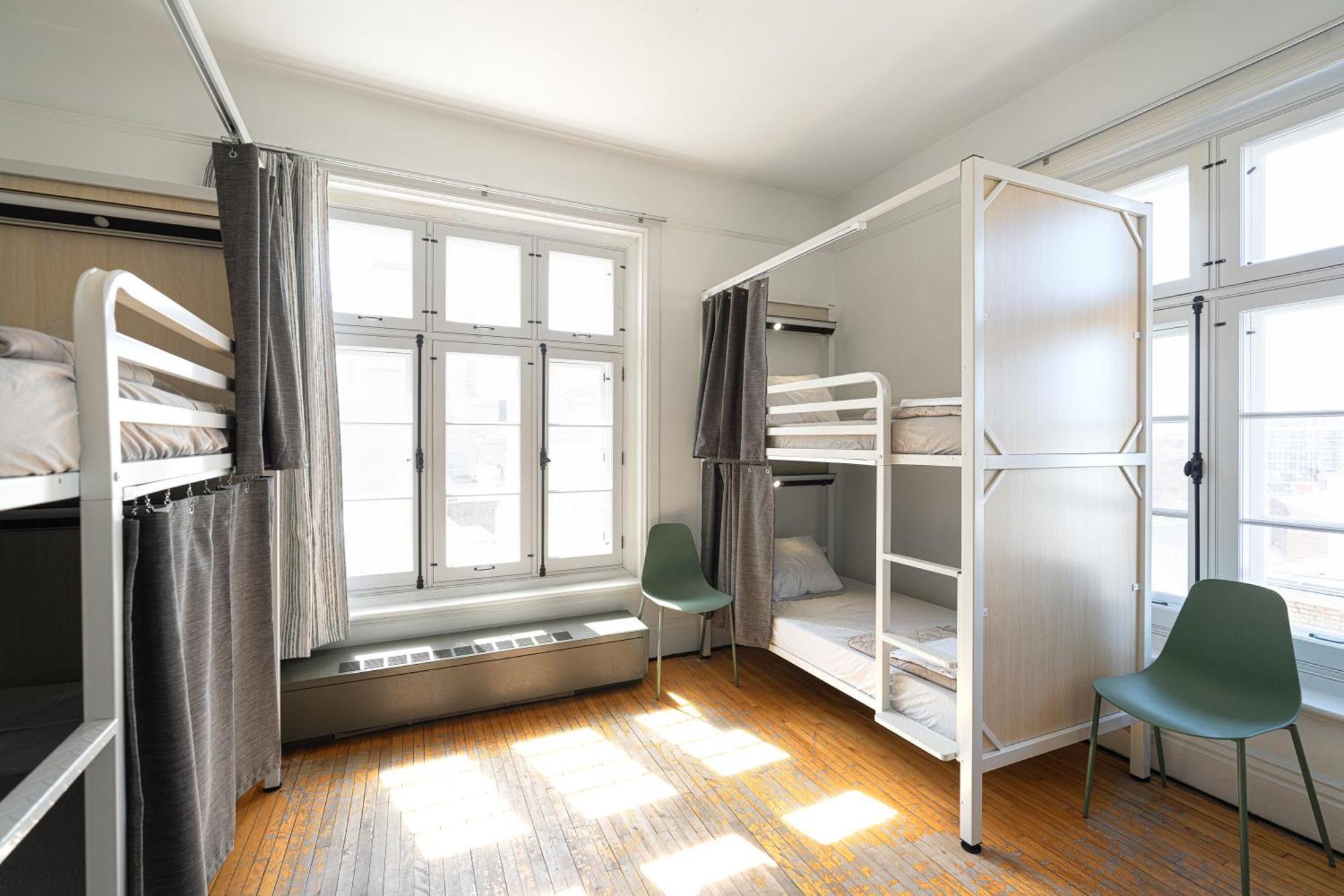 Single Bed 4-Bed Male Dormitory Room,1586836495:JPEG