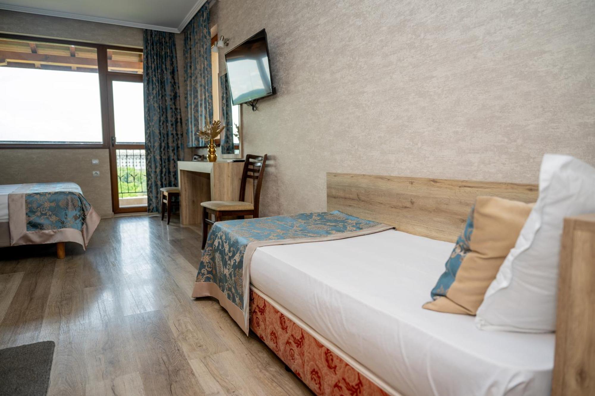Triple Room Balcony