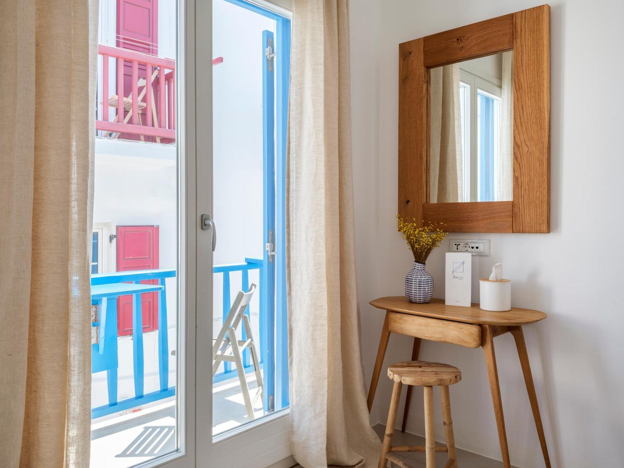 Junior Suite Street View