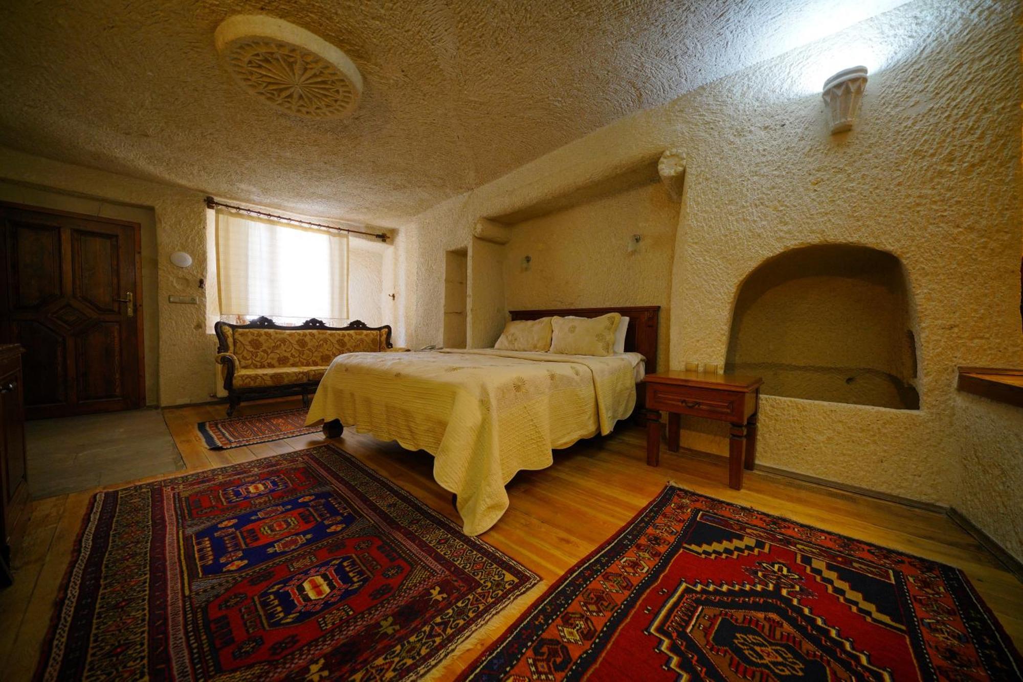 Luxury Triple Room