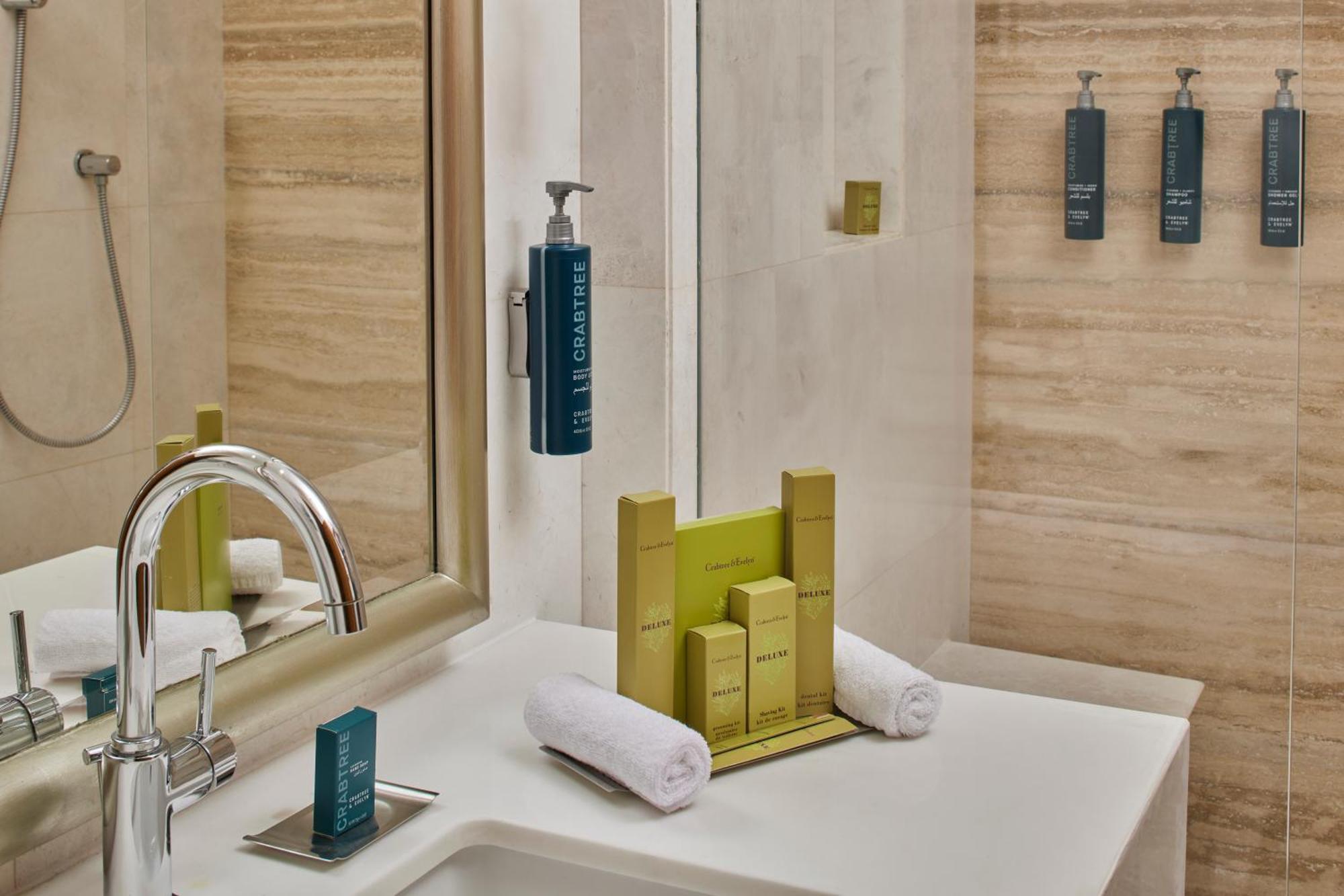 Habitación adaptada para personas con movilidad reducida - Cama grande