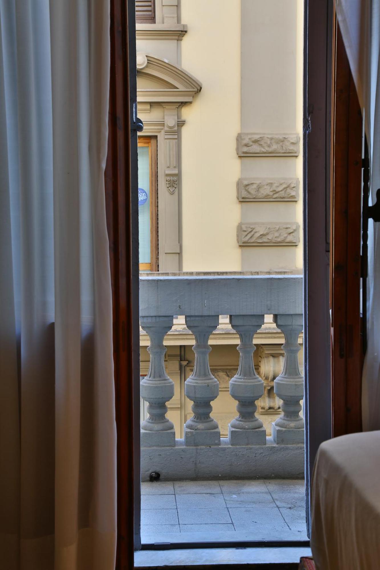 Double Room Private External Bathroom