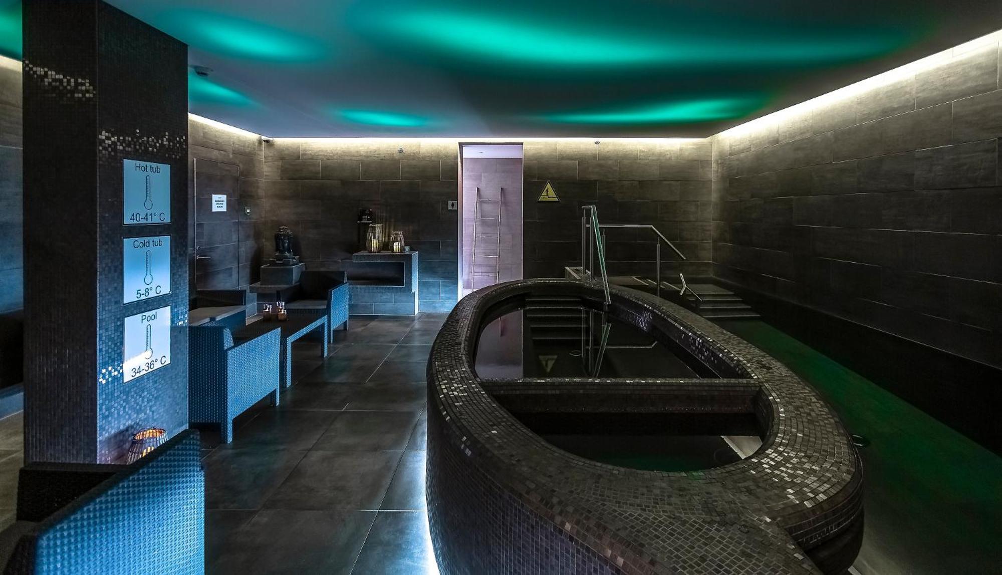 Superior Twin Room Spa
