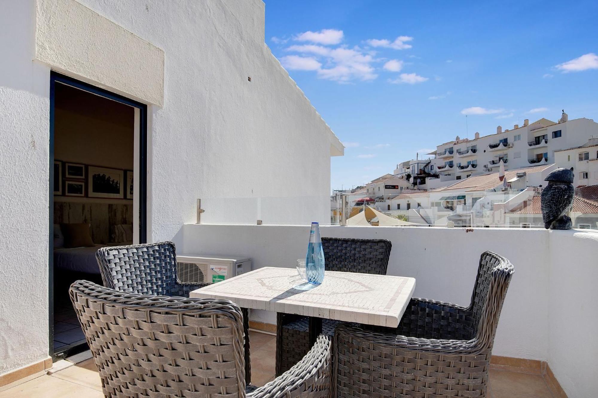 Deluxe Double or Twin Room Sea View
