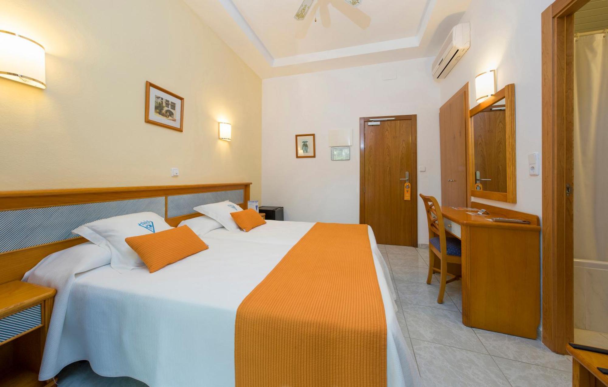 Economy Twin Room Ground Floor