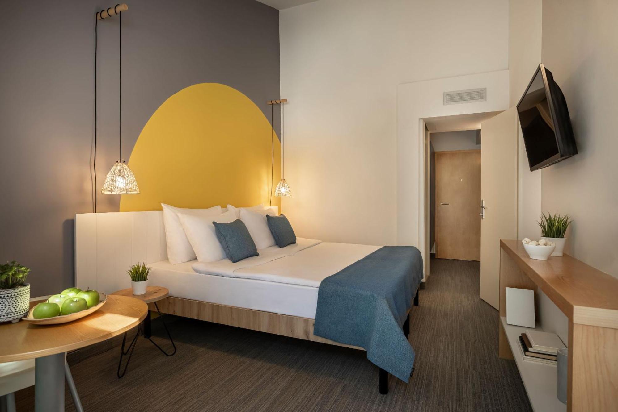 Room 21