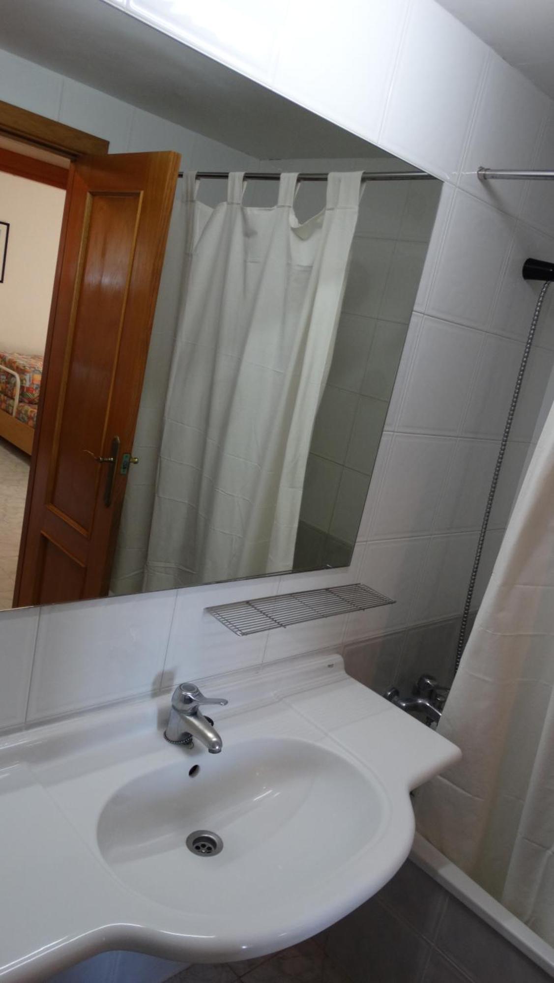 One-Bedroom Apartment Sea View 2