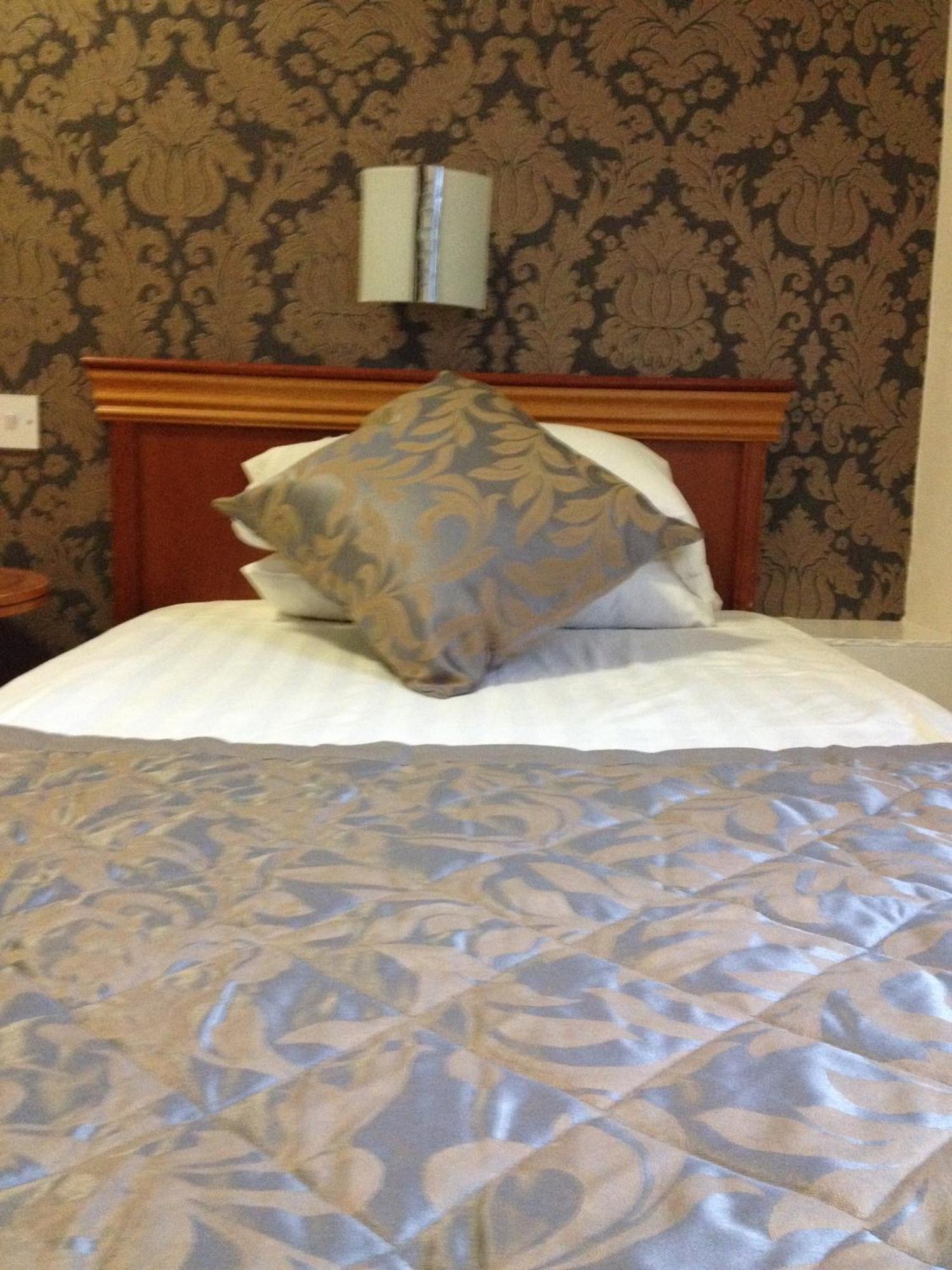 Single Room En-Suite
