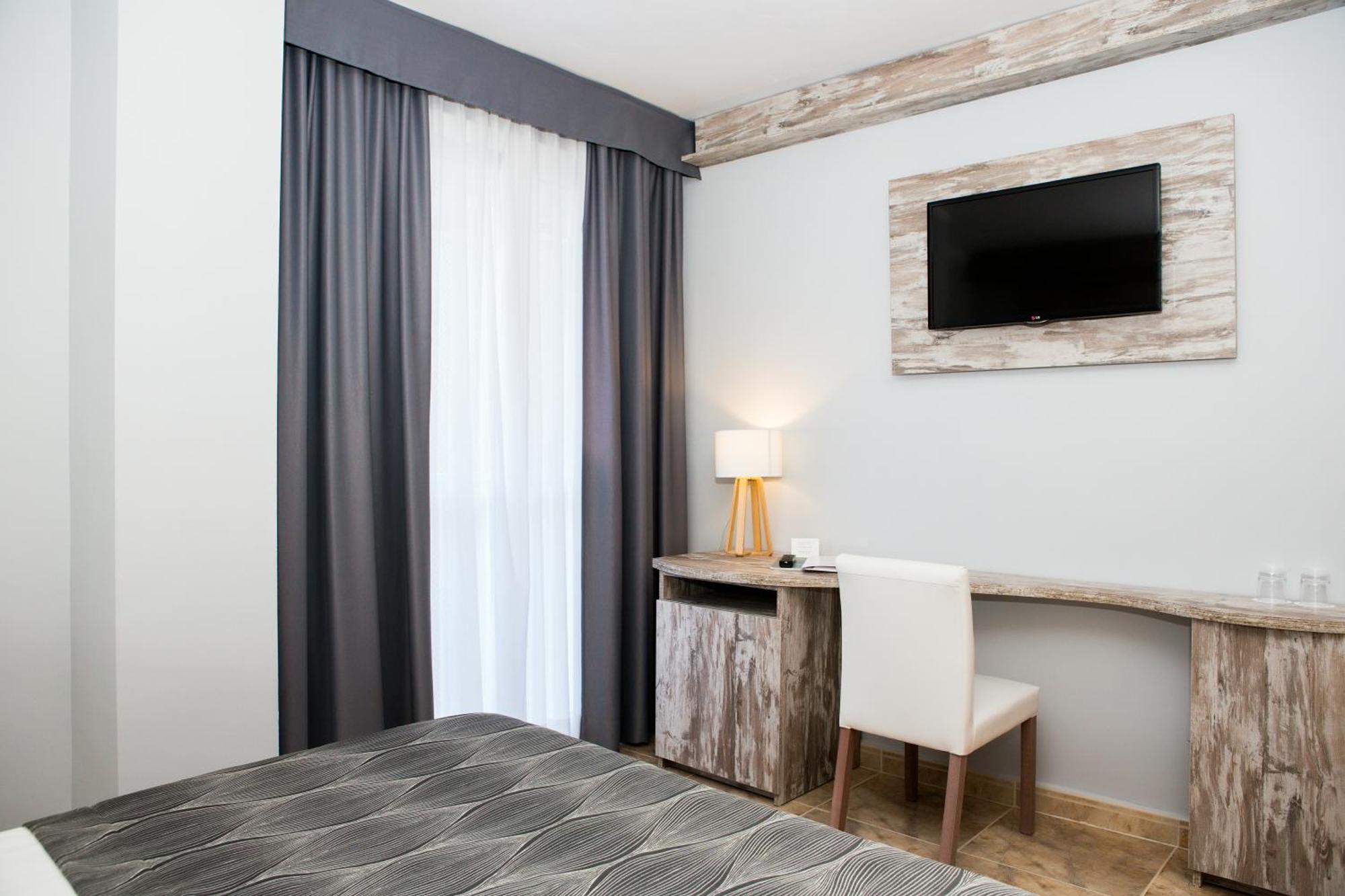 Economy Double or Twin Room