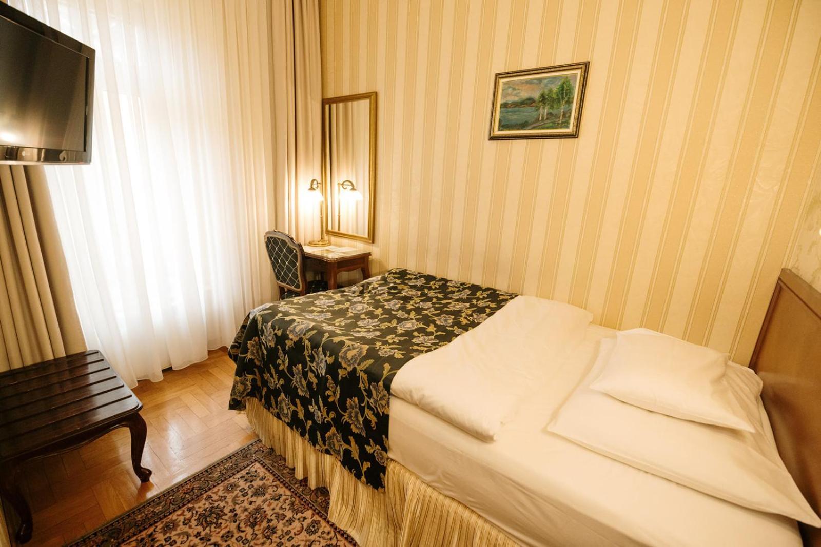 Classic Single Room