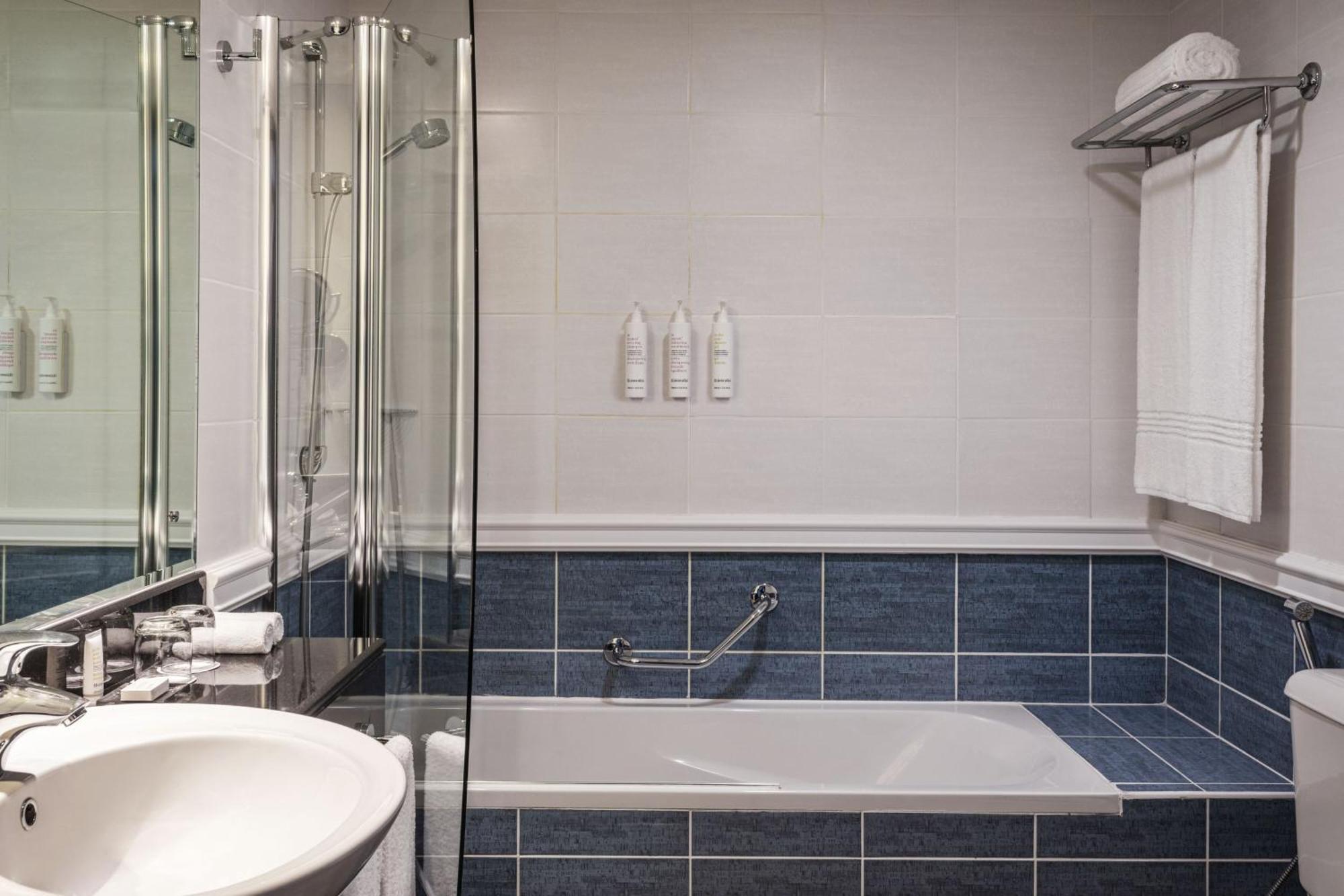 Renovated One-Bedroom Suite City View
