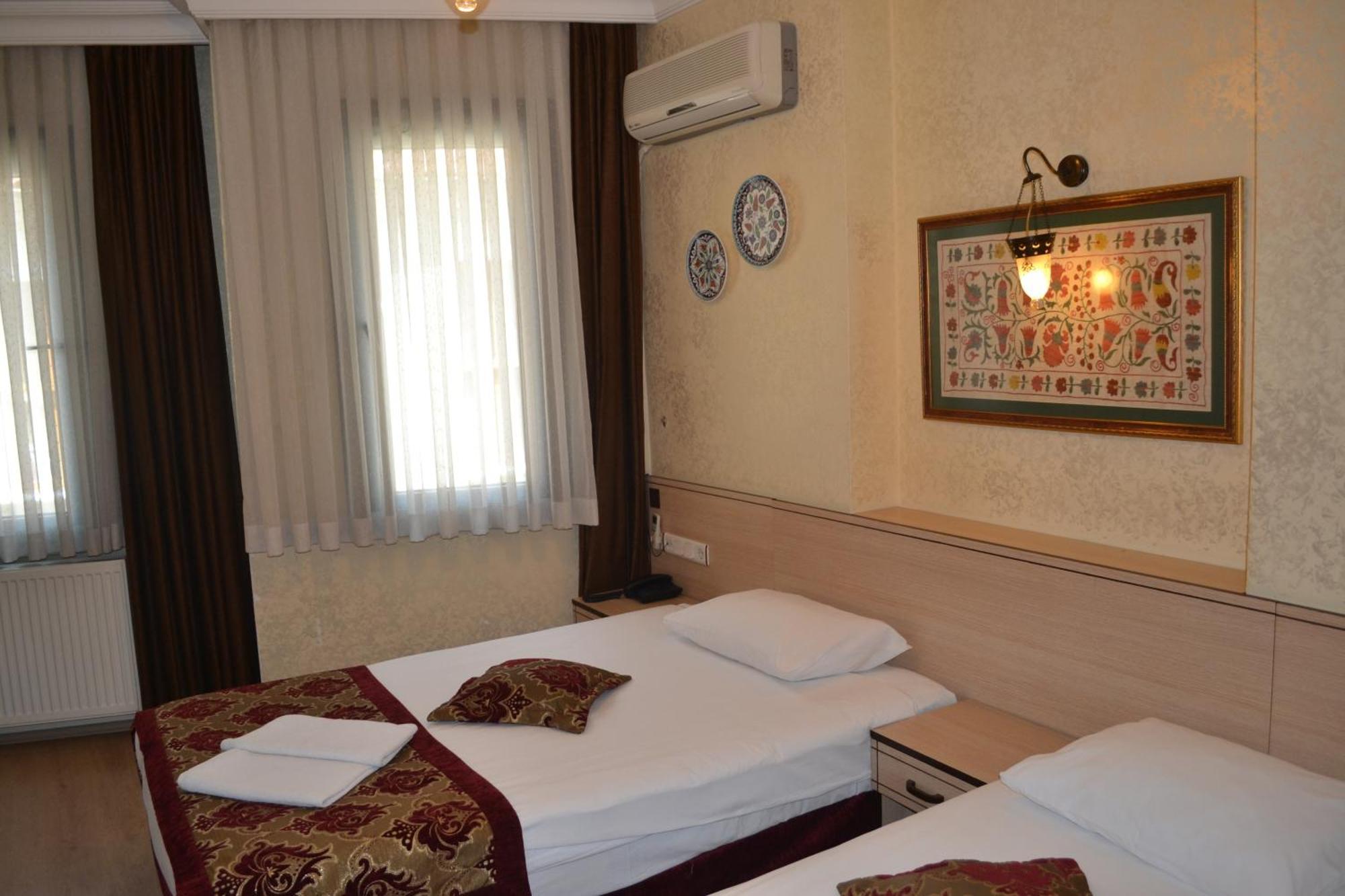 Standard Triple Room Sea View