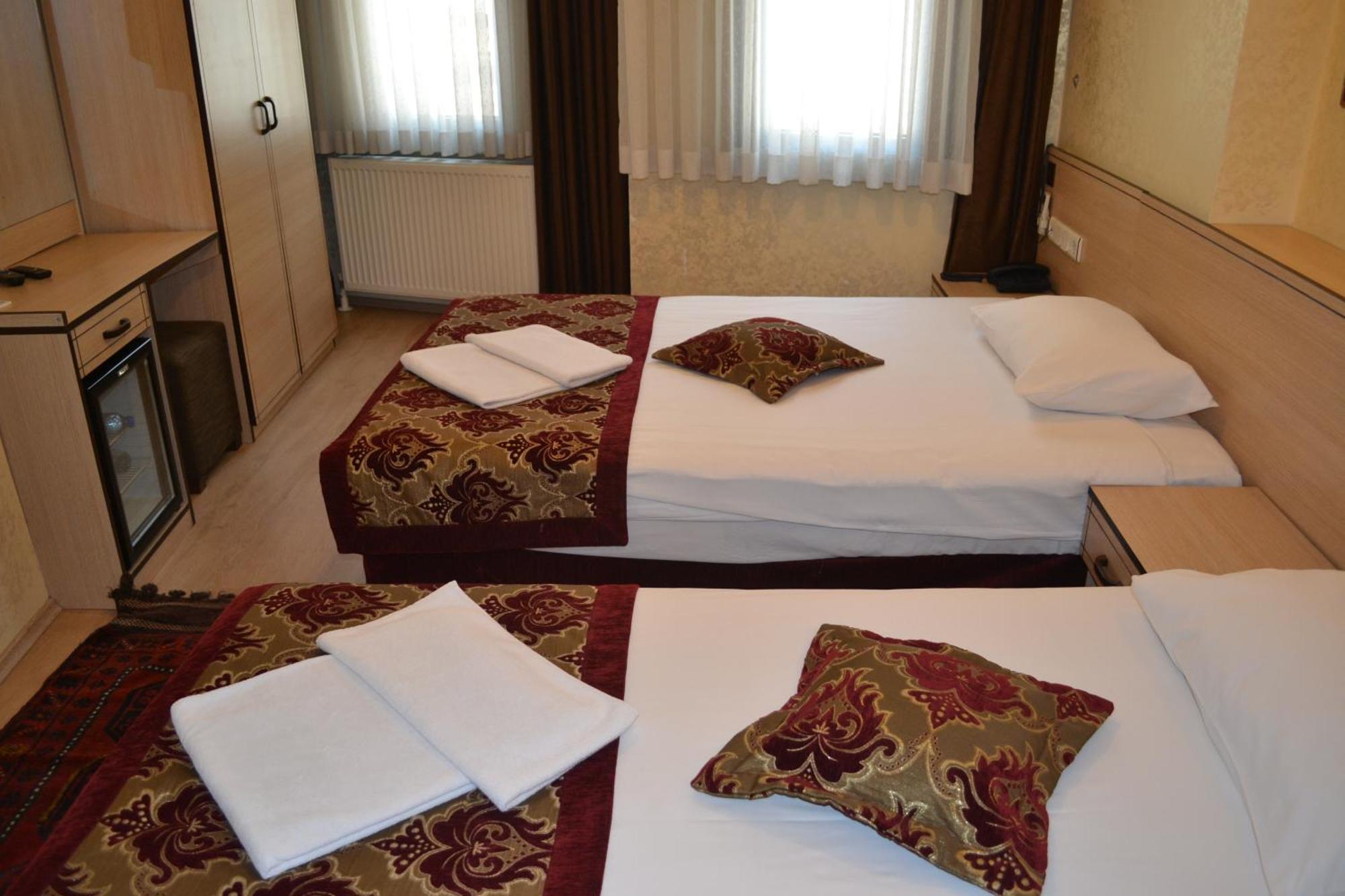 Standard Triple Room Street View