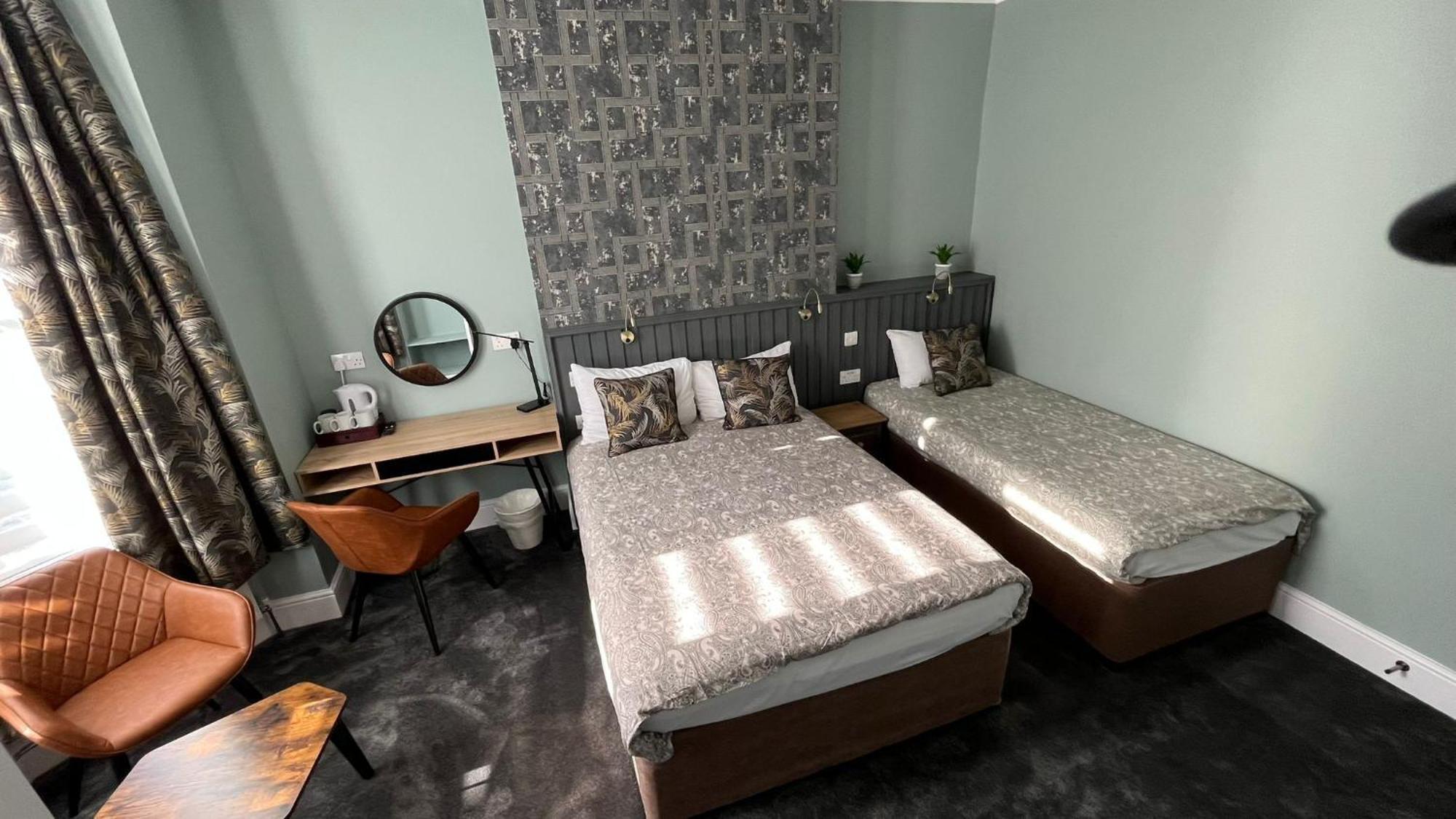 Triple Room,1588080995:JPEG
