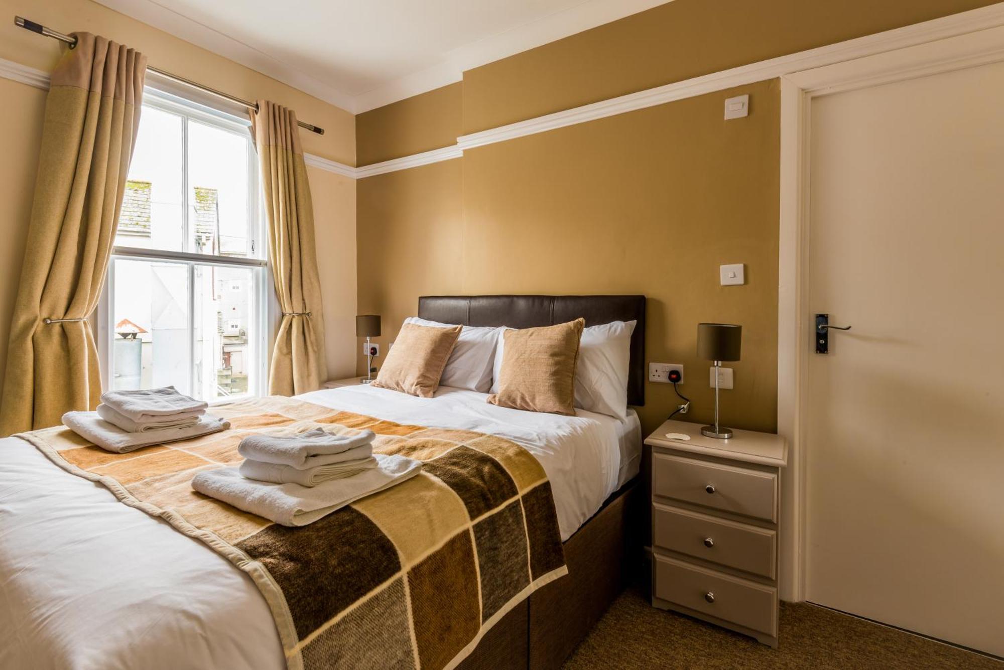 Double Room,1295664004:JPEG