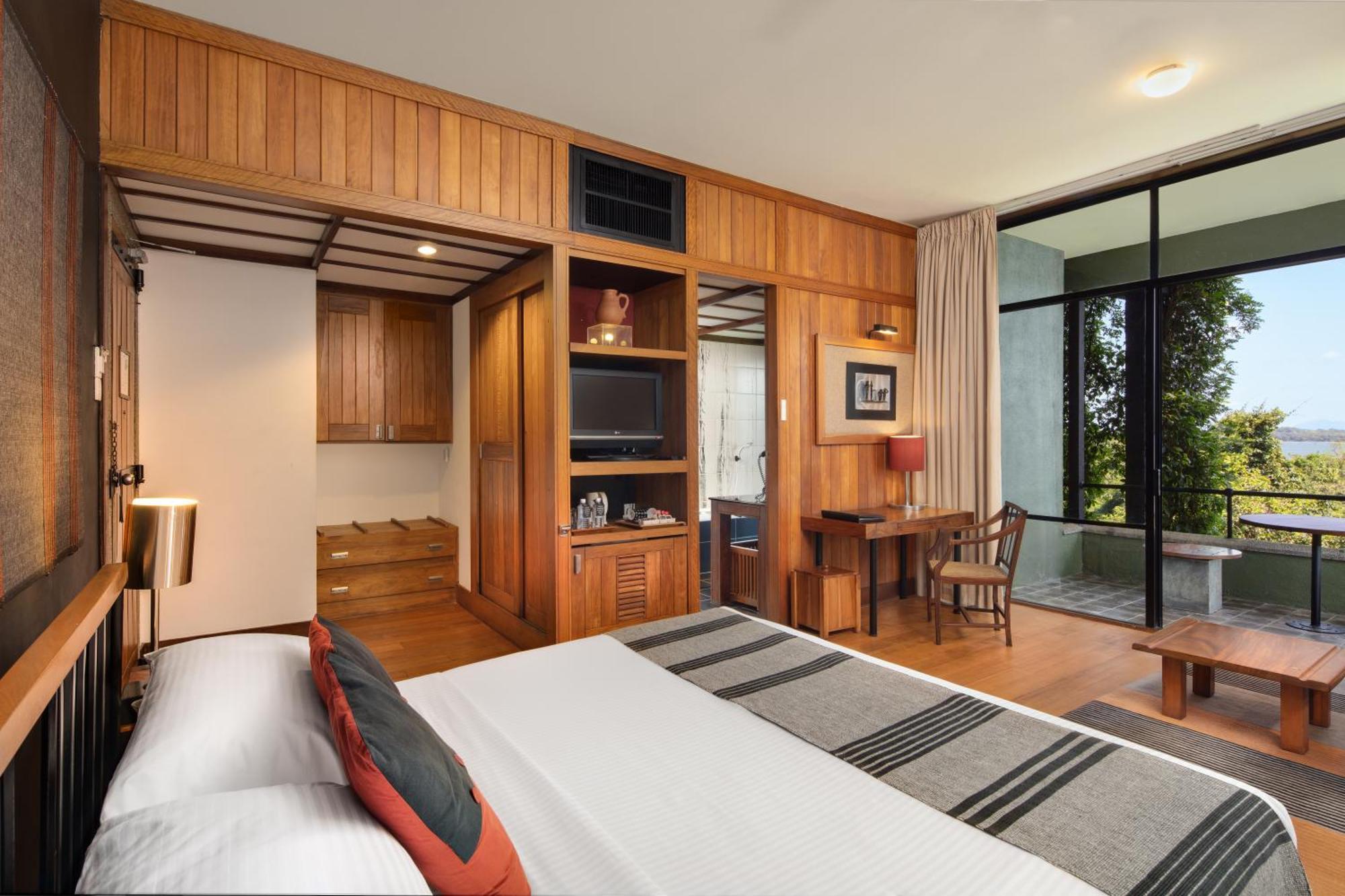 Luxury Twin Room