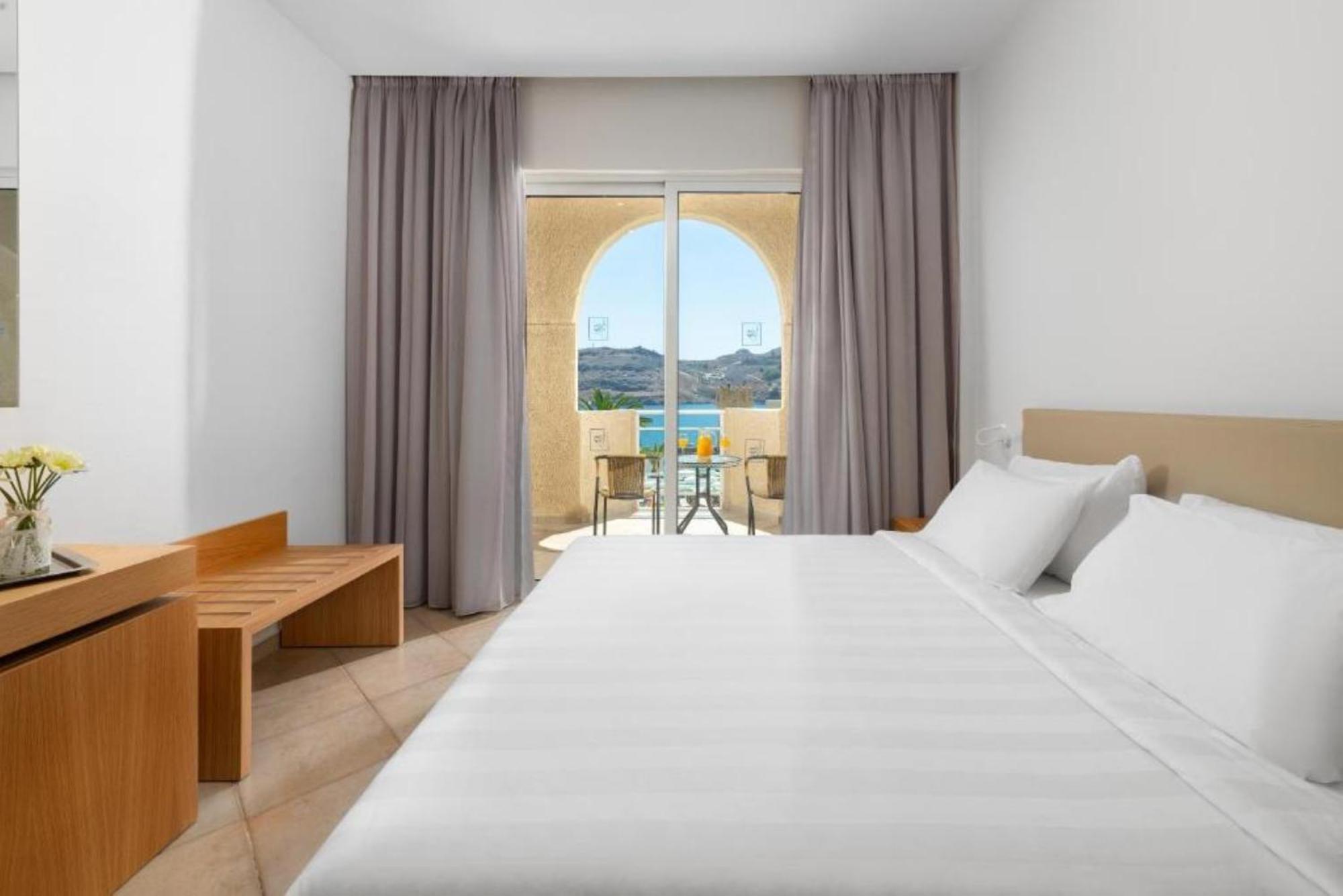 Deluxe Double or Twin Room Sea View