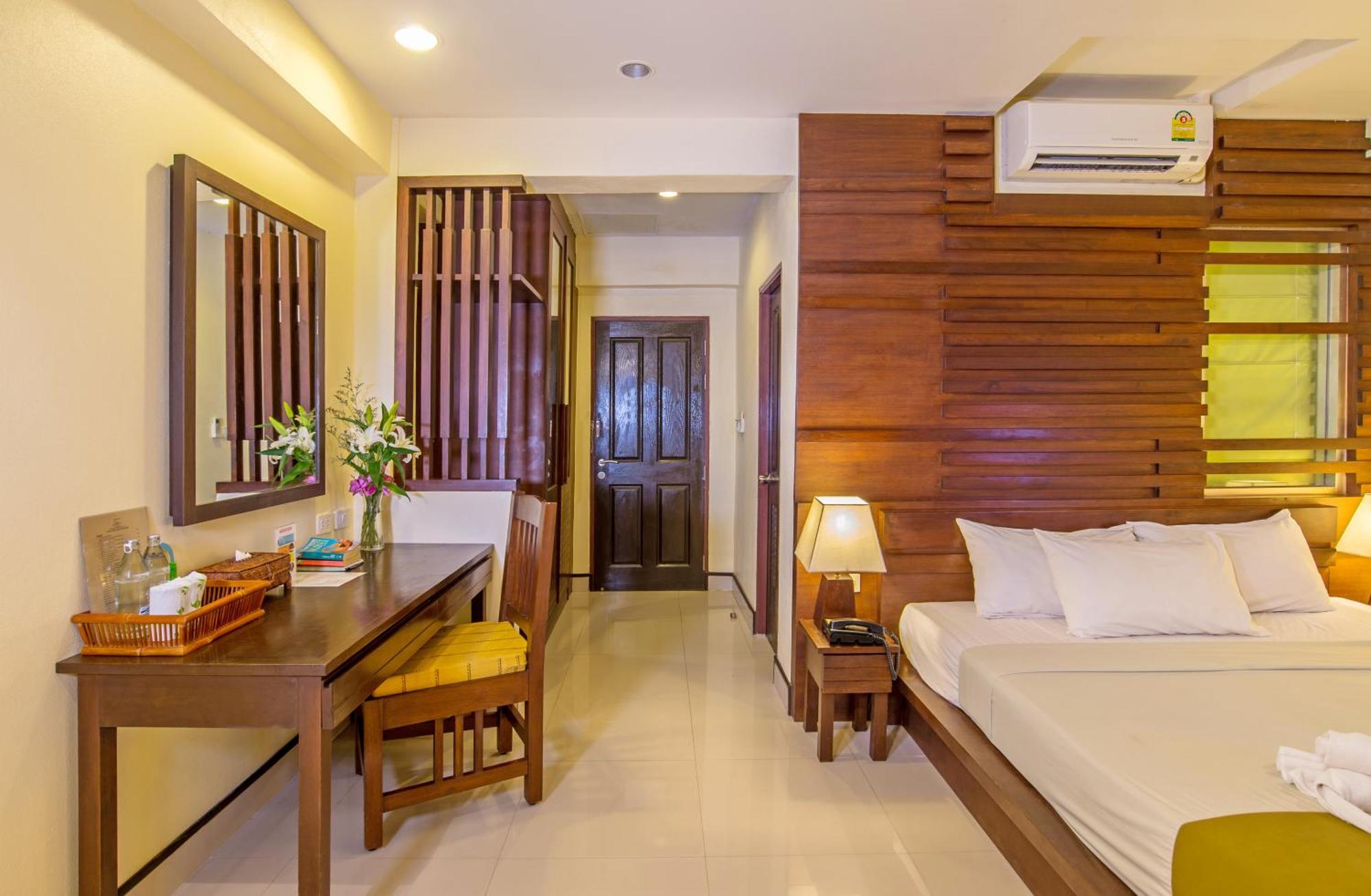 Deluxe Double or Twin Room