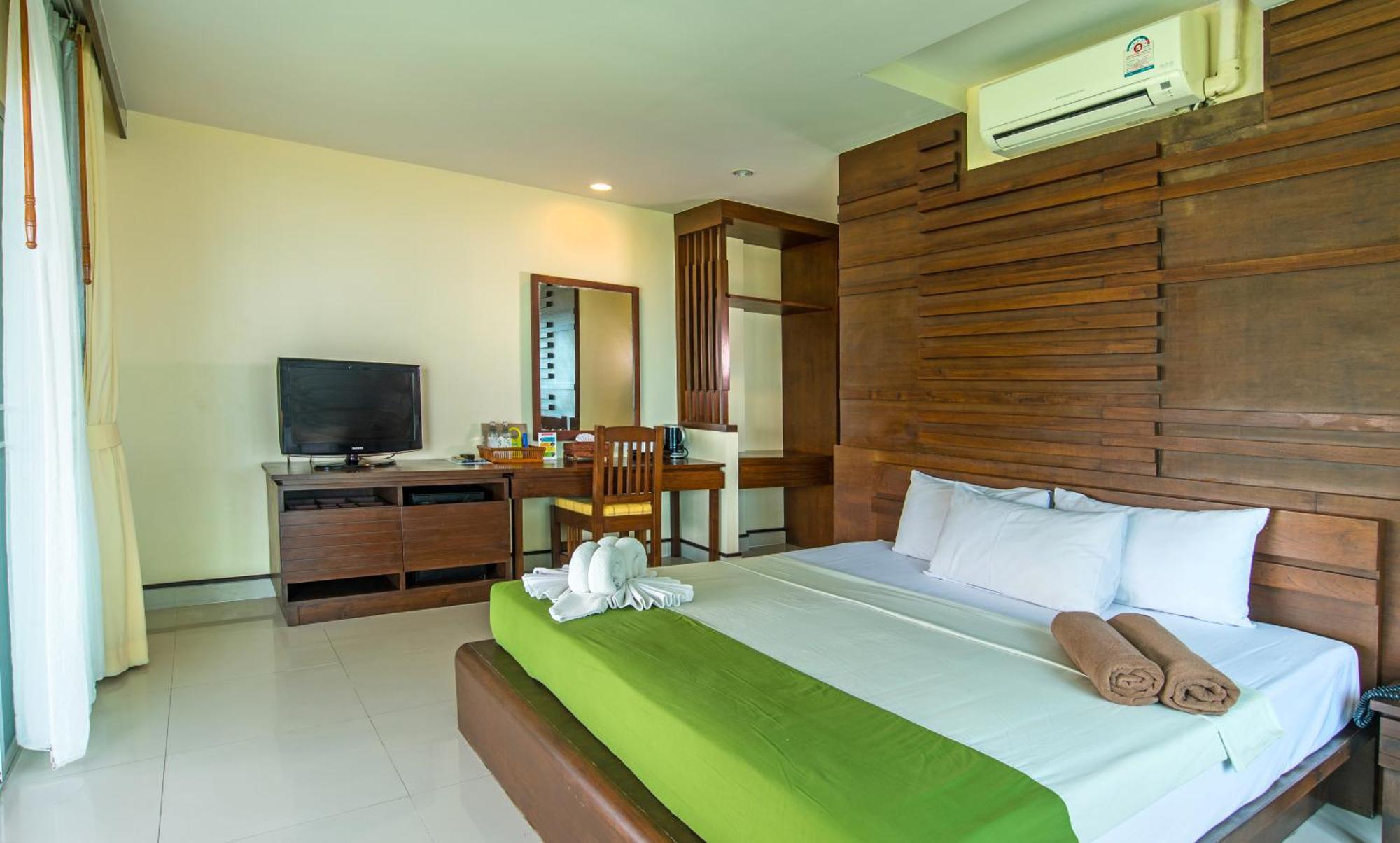 Deluxe Double or Twin Room