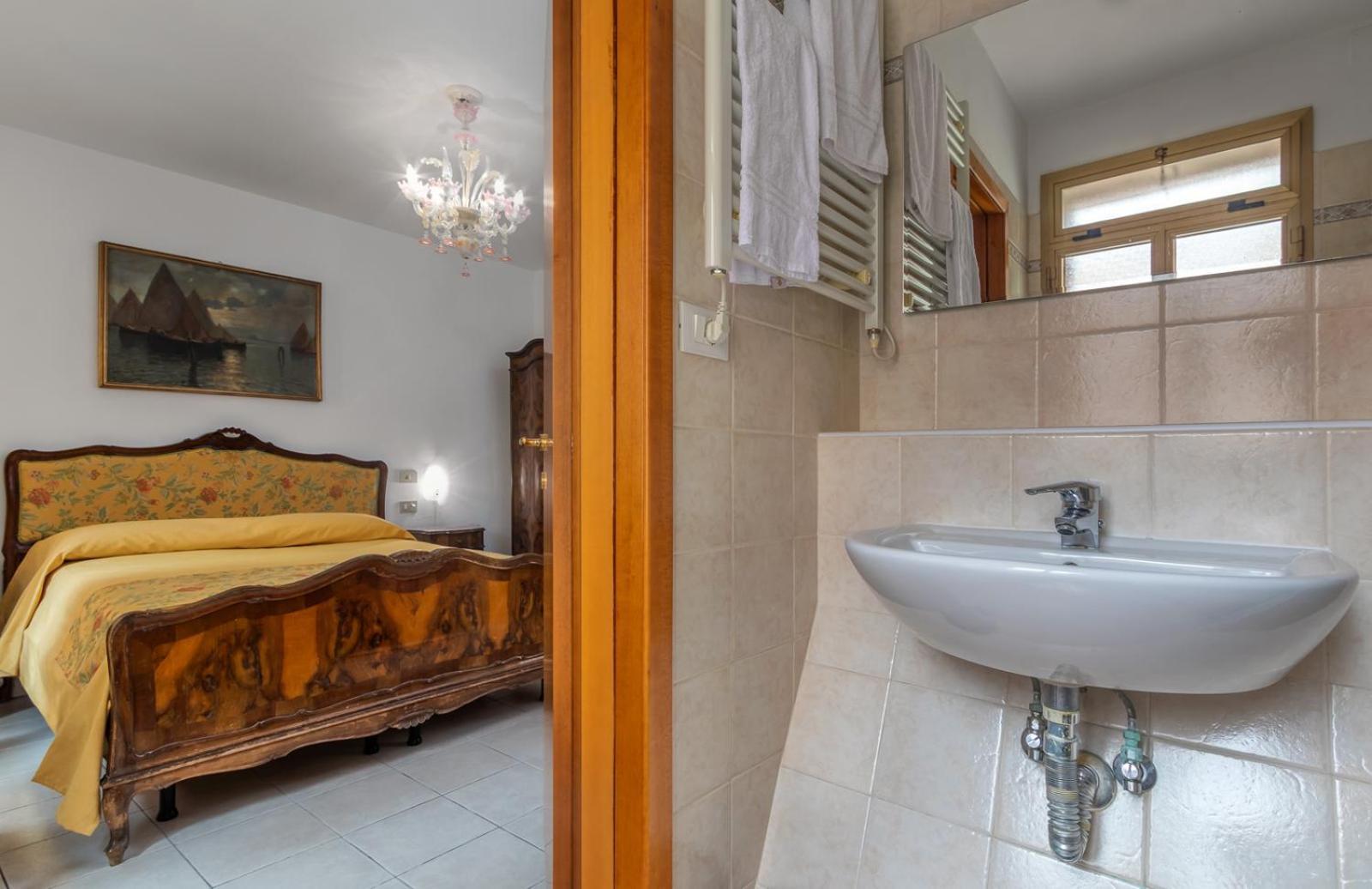 Double or Twin Room Garden View