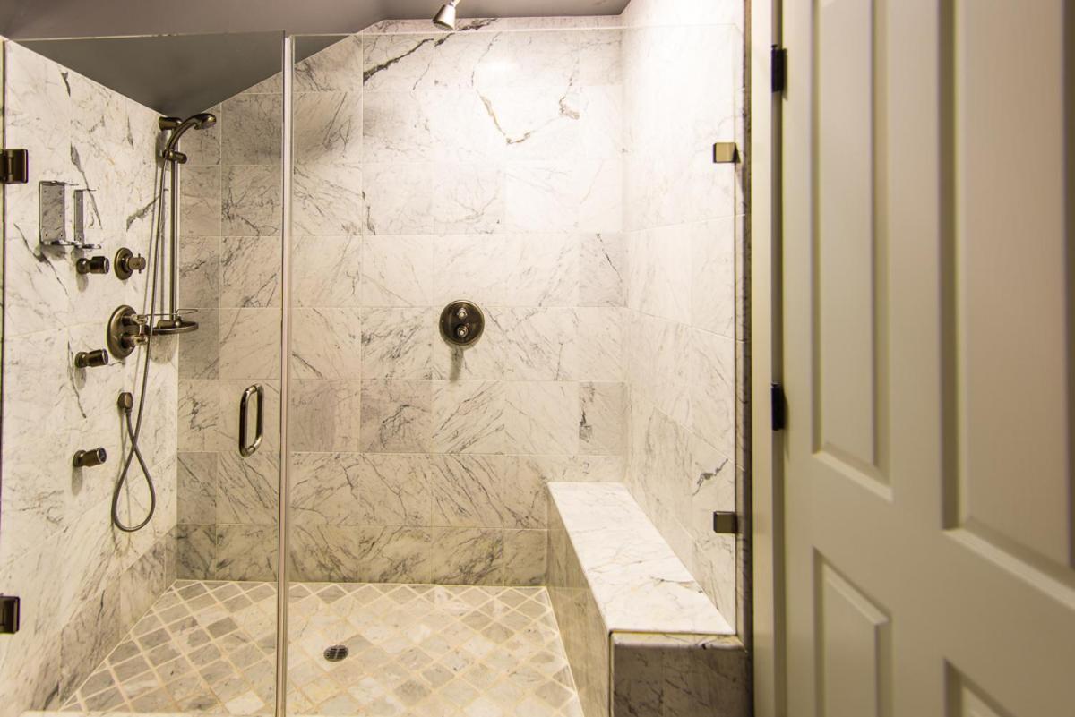 Dream Couples Spa Room