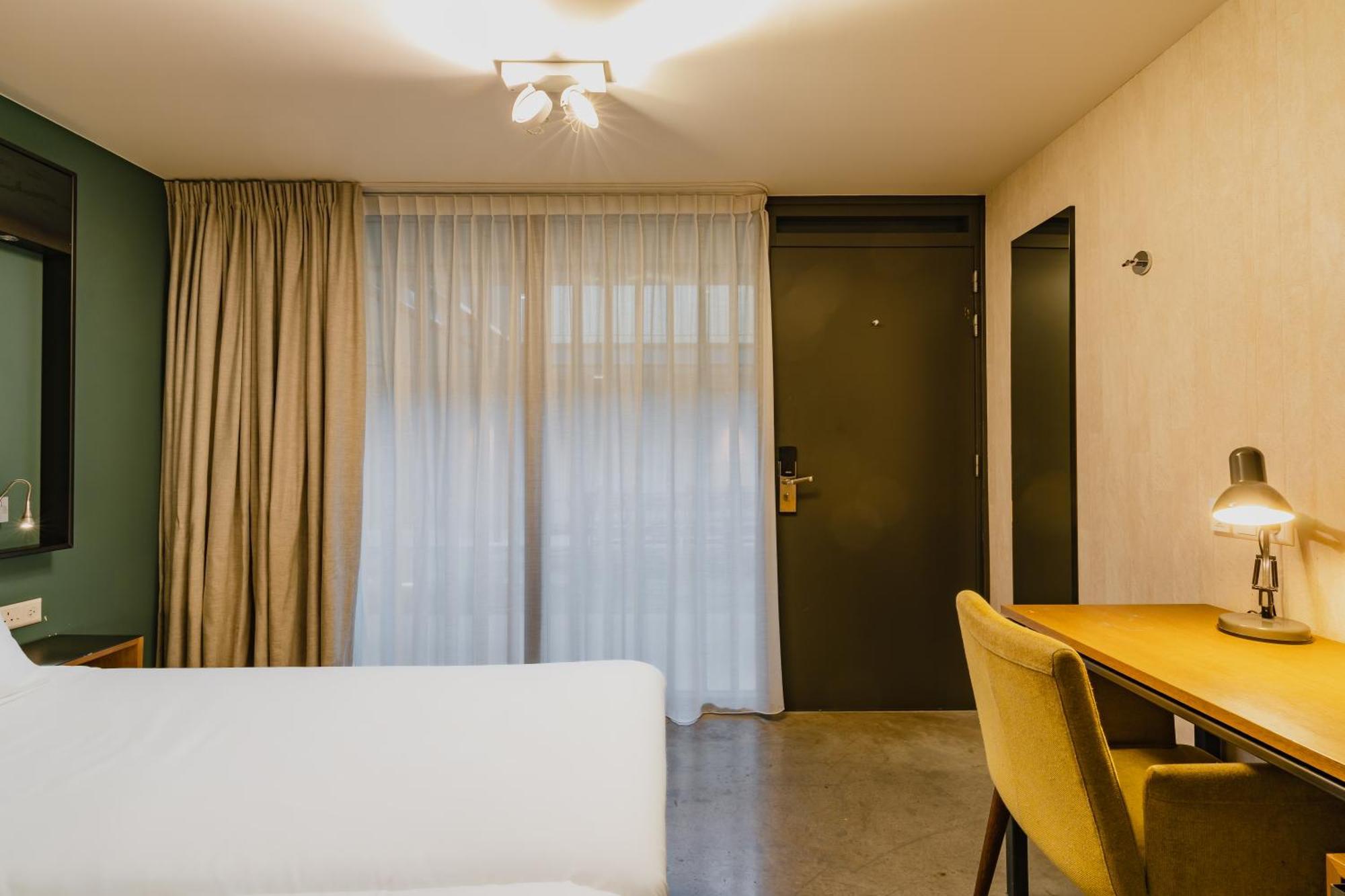 Indoor Double or Twin Room Atrium view