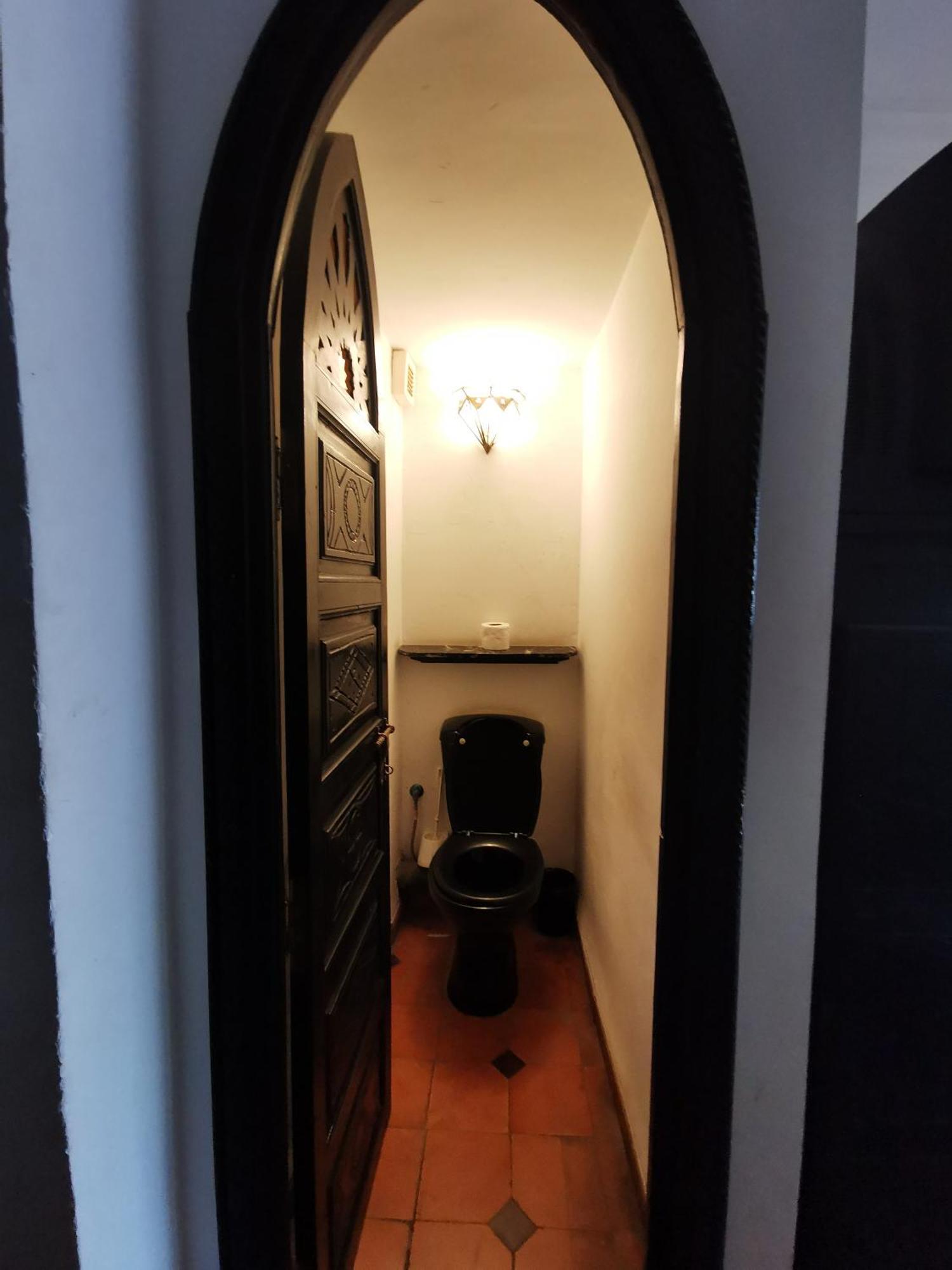 Twin Room,1588205520:JPEG