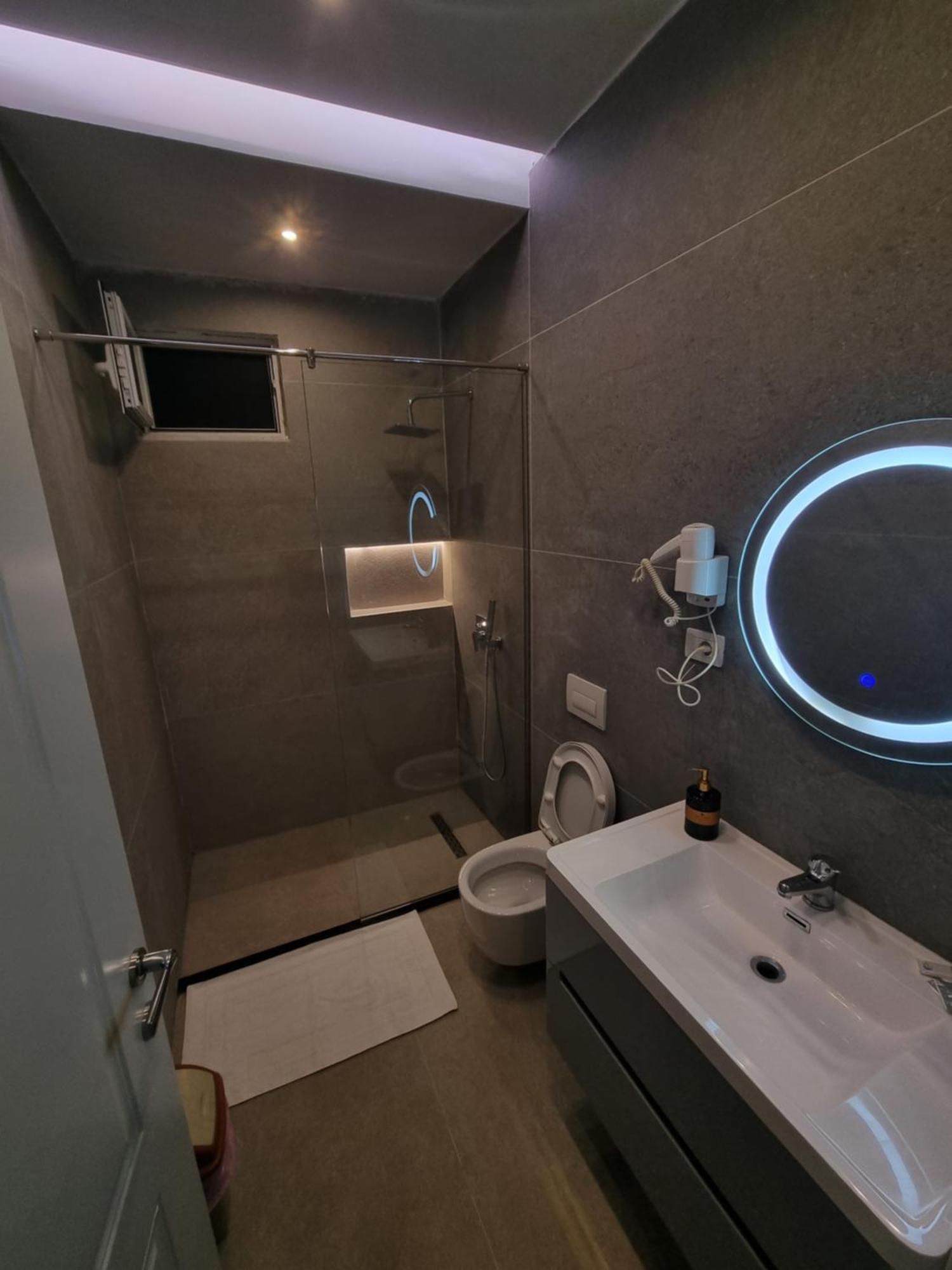 Deluxe Triple Room with Sea View,1687488994:JPEG