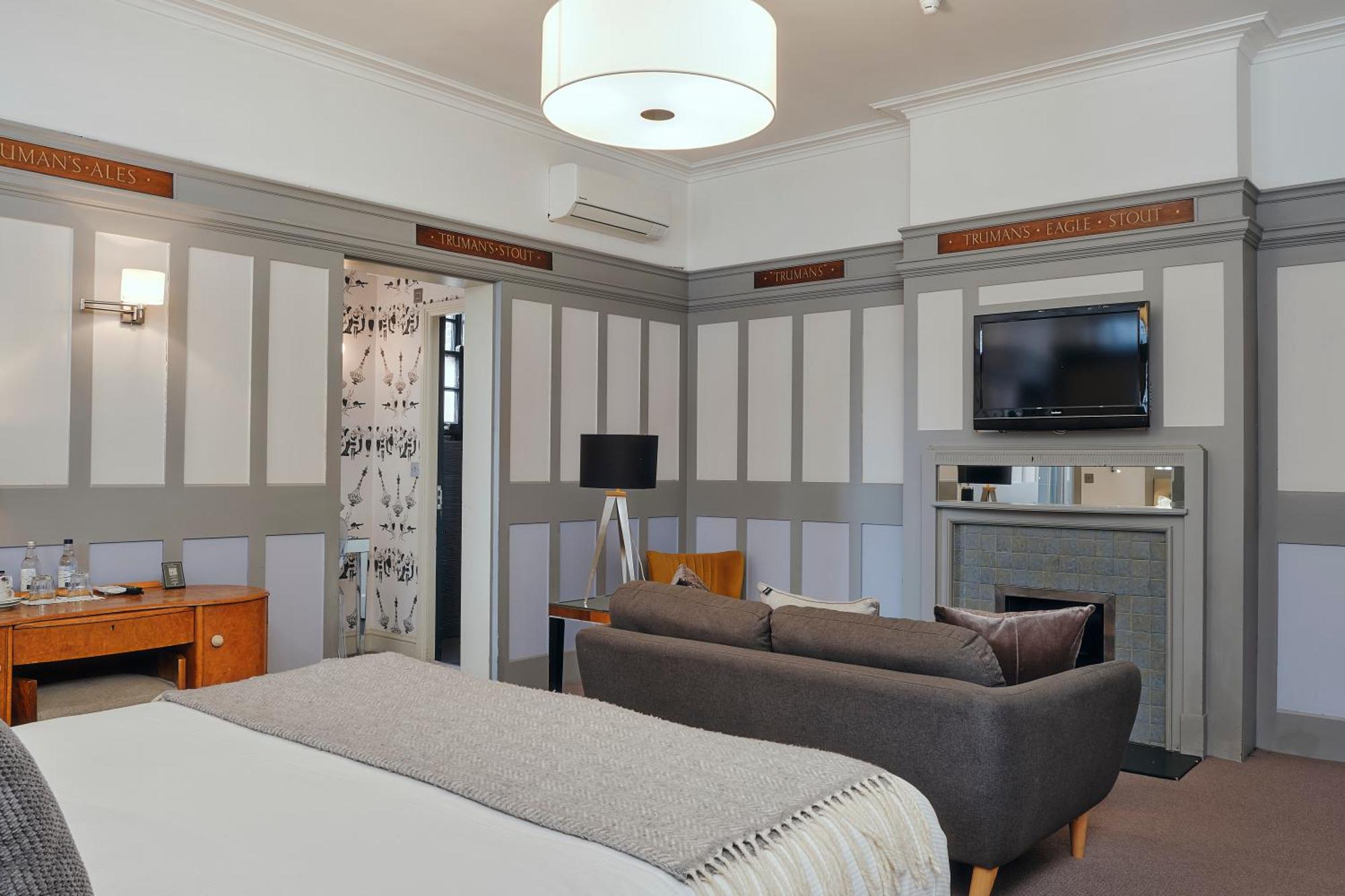 One-Bedroom Suite