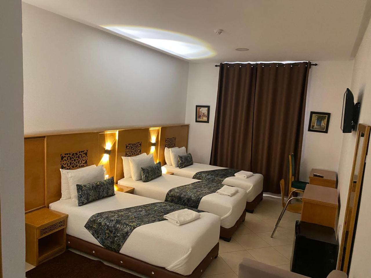 Standard Triple Room Sea View